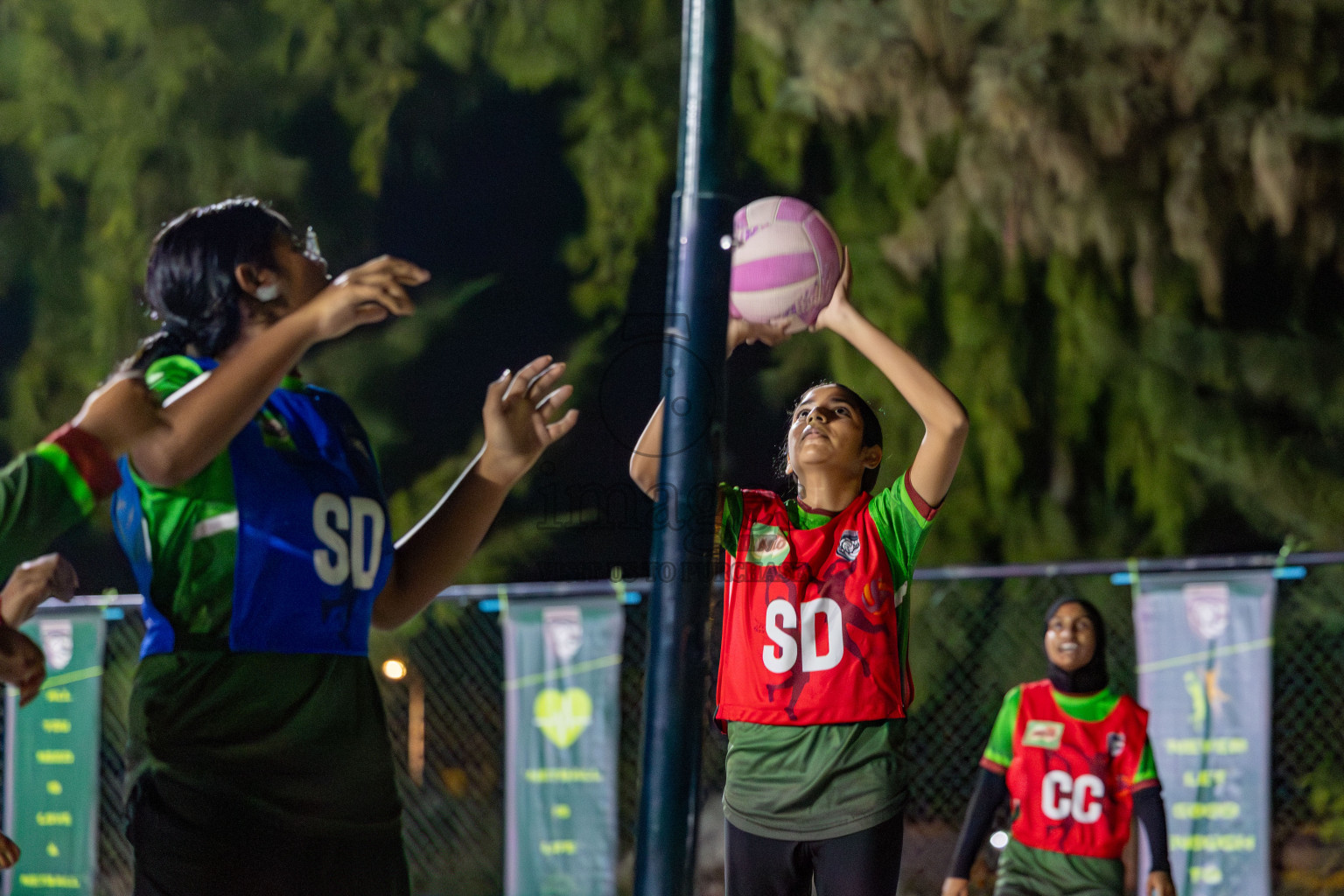 Day 1 of MILO Netball Fest 2025 was held in Cental Park, Hulhumale', Maldives on Thursday, 20th November 2025. 

Photos: Hassan Simah / images.mv