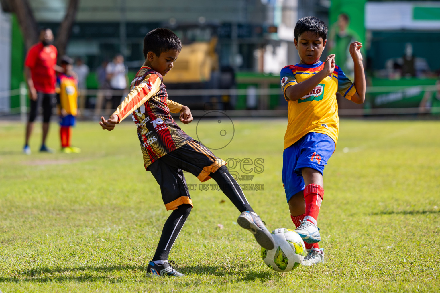 Day 2 of MILO Academy Championship 2025 was held on Friday, 14th February 2025 in Henveiru Stadium. 
Photos: Hassan Simah / Images.mv