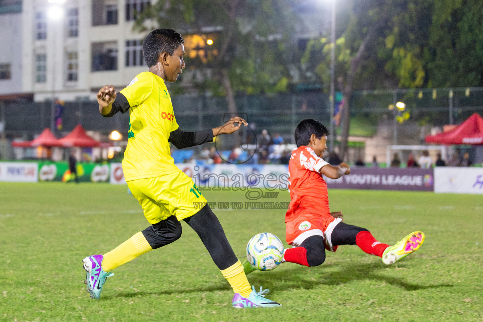 Maziya vs Hurriya (U12) in Day 4 of Dhivehi Youth League 2024 held at Henveiru Stadium on Thursday, 28th November 2024. Photos: Shuu Abdul Sattar/ Images.mv