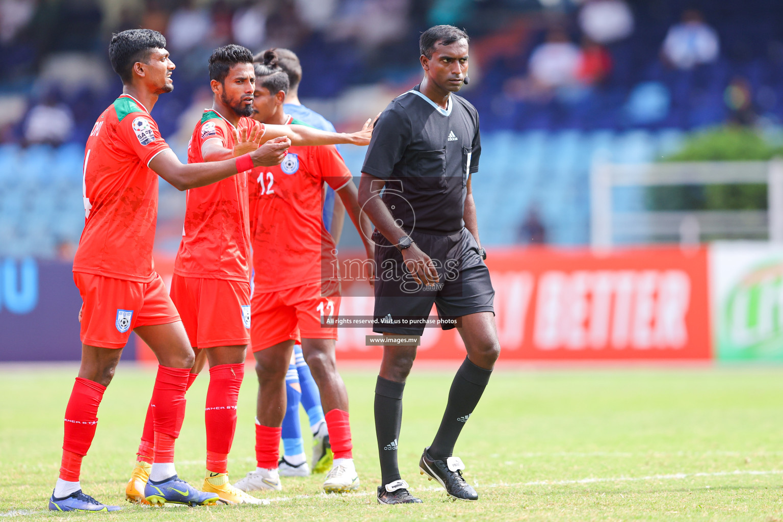 Kuwait vs Bangladesh in the Semi-final of SAFF Championship 2023 held in Sree Kanteerava Stadium, Bengaluru, India, on Saturday, 1st July 2023. Photos: Nausham Waheed, Hassan Simah / images.mv