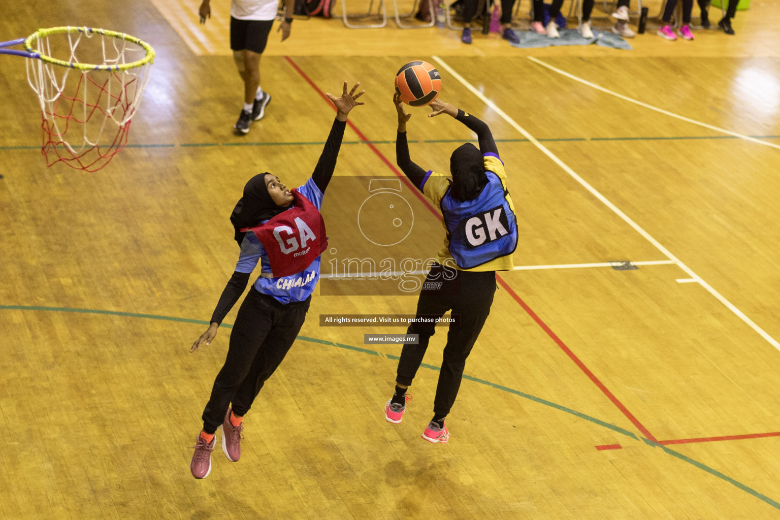 Kulhudhuffushi Y & R.C vs Mahibadhoo SC in the Milo National Netball Tournament 2022 on 18 July 2022, held in Social Center, Male', Maldives. Photographer: Shuu / Images.mv