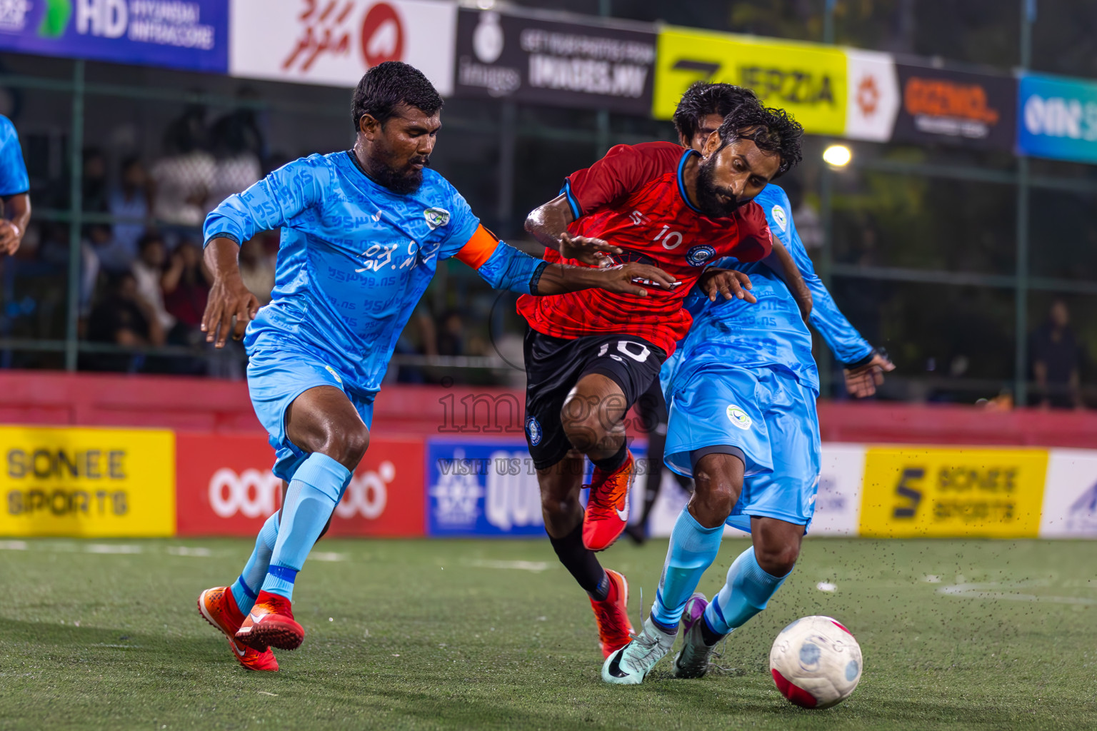 GA Villingili vs GA Kolamaafushi in Day 10 of Golden Futsal Challenge 2024 was held on Tuesday, 23rd January 2024, in Hulhumale', Maldives
Photos: Ismail Thoriq / images.mv