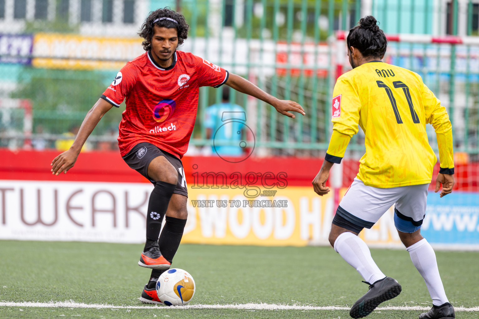GDh Madaveli VS GDh Gadhdhoo in Atoll Round Semi-Final on Day 20 of Golden Futsal Challenge 2025 was held on Friday, 24th January 2025, in Hulhumale', Maldives.
Photos: Ismail Thoriq / images.mv