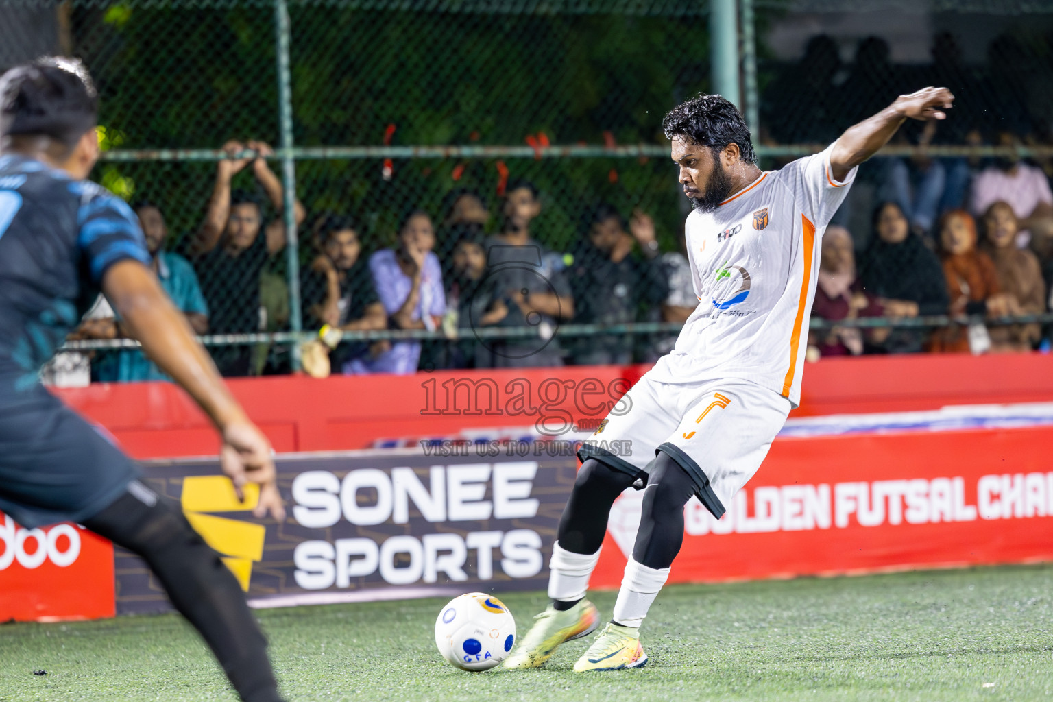Th Hirilandhoo vs Th Buruni in Day 10 of Golden Futsal Challenge 2025 was held on Tuesday, 14th January 2025, in Hulhumale', Maldives Photos: Ismail Thoriq / images.mv