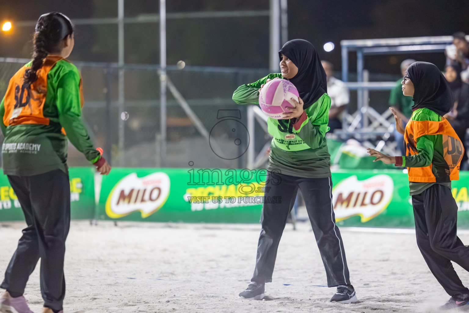 Day 1 of MILO Netball Fest 2025 was held in Cental Park, Hulhumale', Maldives on Thursday, 20th November 2025. 

Photos: Hassan Simah / images.mv