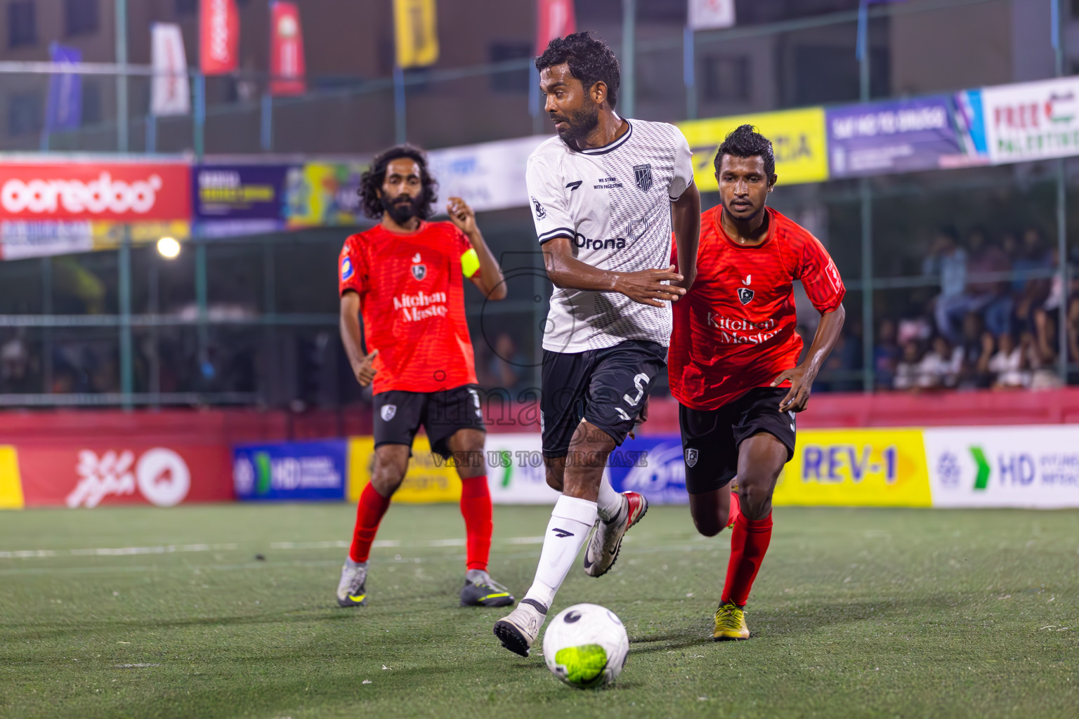 Sh Lhaimagu vs Sh Kanditheemu in Day 16 of Golden Futsal Challenge 2024 was held on Tuesday, 30th January 2024, in Hulhumale', Maldives
Photos: Ismail Thoriq / images.mv