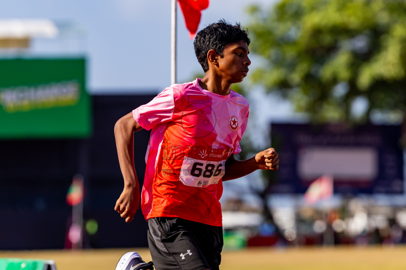 Day 3 of Inter-school Athletics Championship 2025 held in Ekuveni Synthetic Track, Male', Maldives on Wednesday, 08th October 2025. Photos by: Nausham Waheed / Images.mv