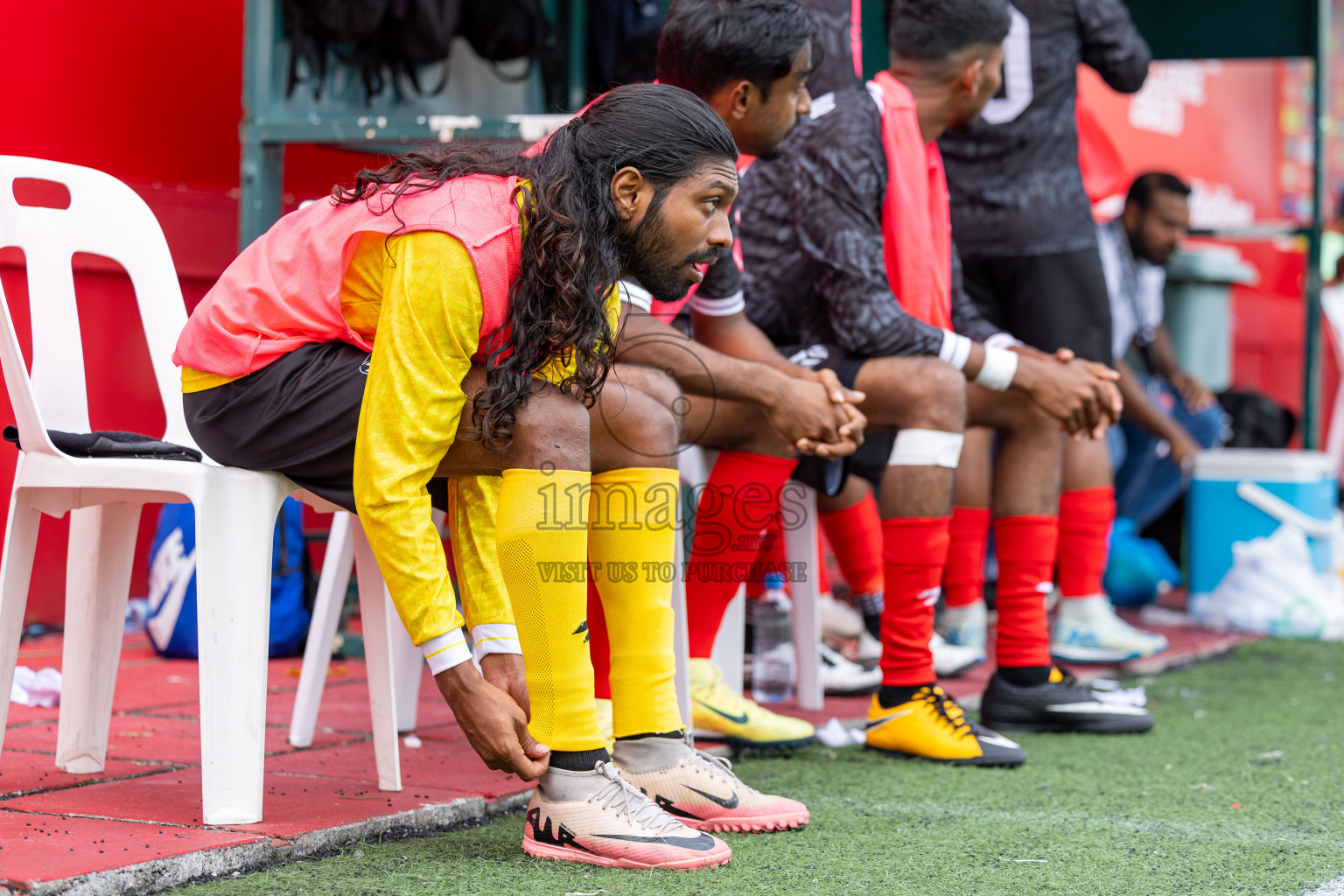 Dh Bandidhoo vs Dh Maaenboodhoo in Day 13 of Golden Futsal Challenge 2025 was held on Friday, 17th January 2025, in Hulhumale', Maldives Photos: Ismail Thoriq / images.mv
