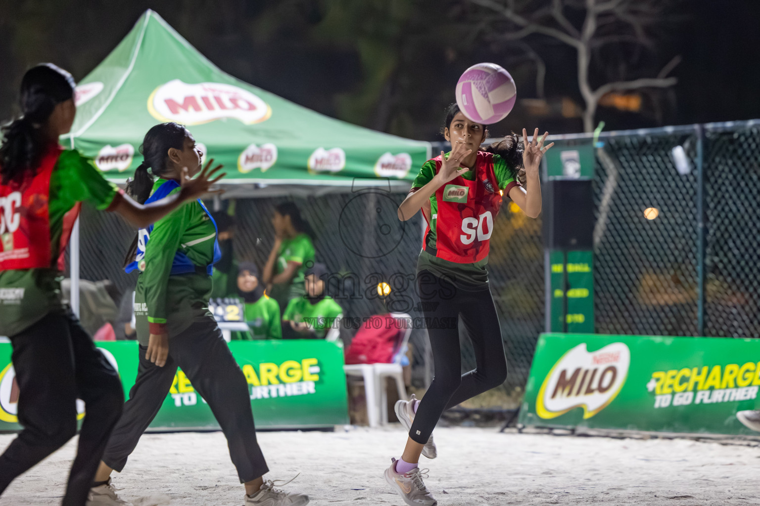Day 1 of MILO Netball Fest 2025 was held in Cental Park, Hulhumale', Maldives on Thursday, 20th November 2025. 

Photos: Hassan Simah / images.mv