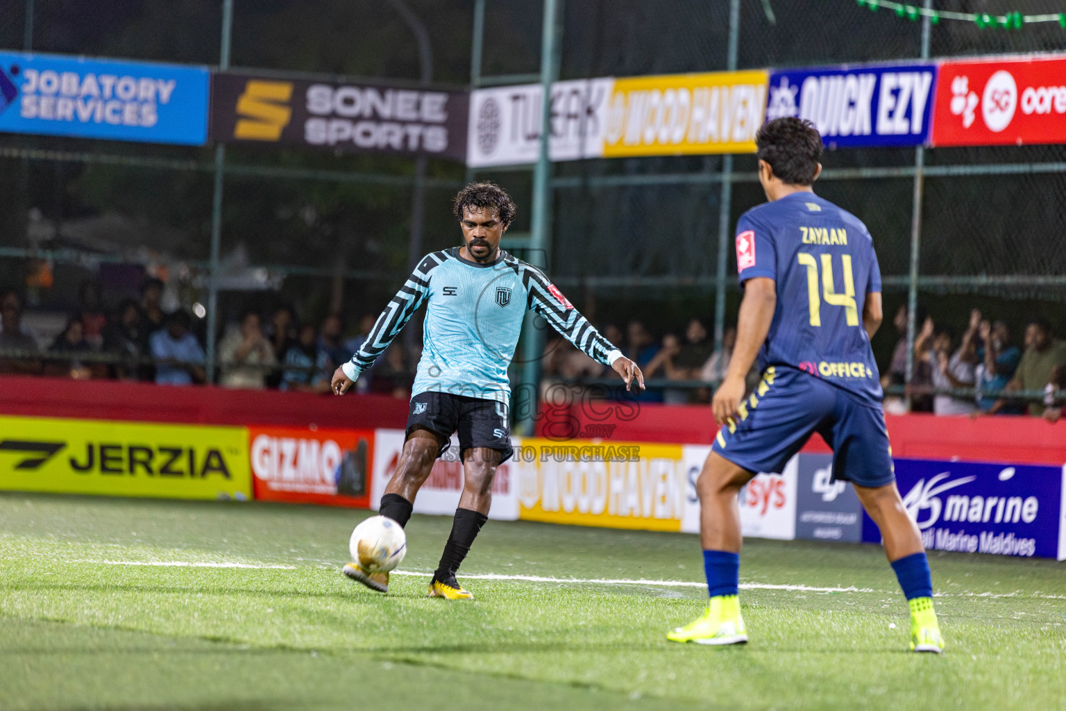 M Muli vs M Naalaafushi in Day 12 of Golden Futsal Challenge 2025 was held on Thursday, 16th January 2025, in Hulhumale', Maldives.
Photos: Hassan Simah / images.mv