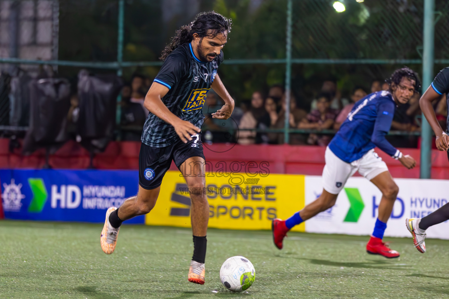 GA Kolamaafushi VS GA Dhevvadhoo in Day 14 of Golden Futsal Challenge 2024 was held on Sunday, 28th January 2024, in Hulhumale', Maldives
Photos: Ismail Thoriq / images.mv