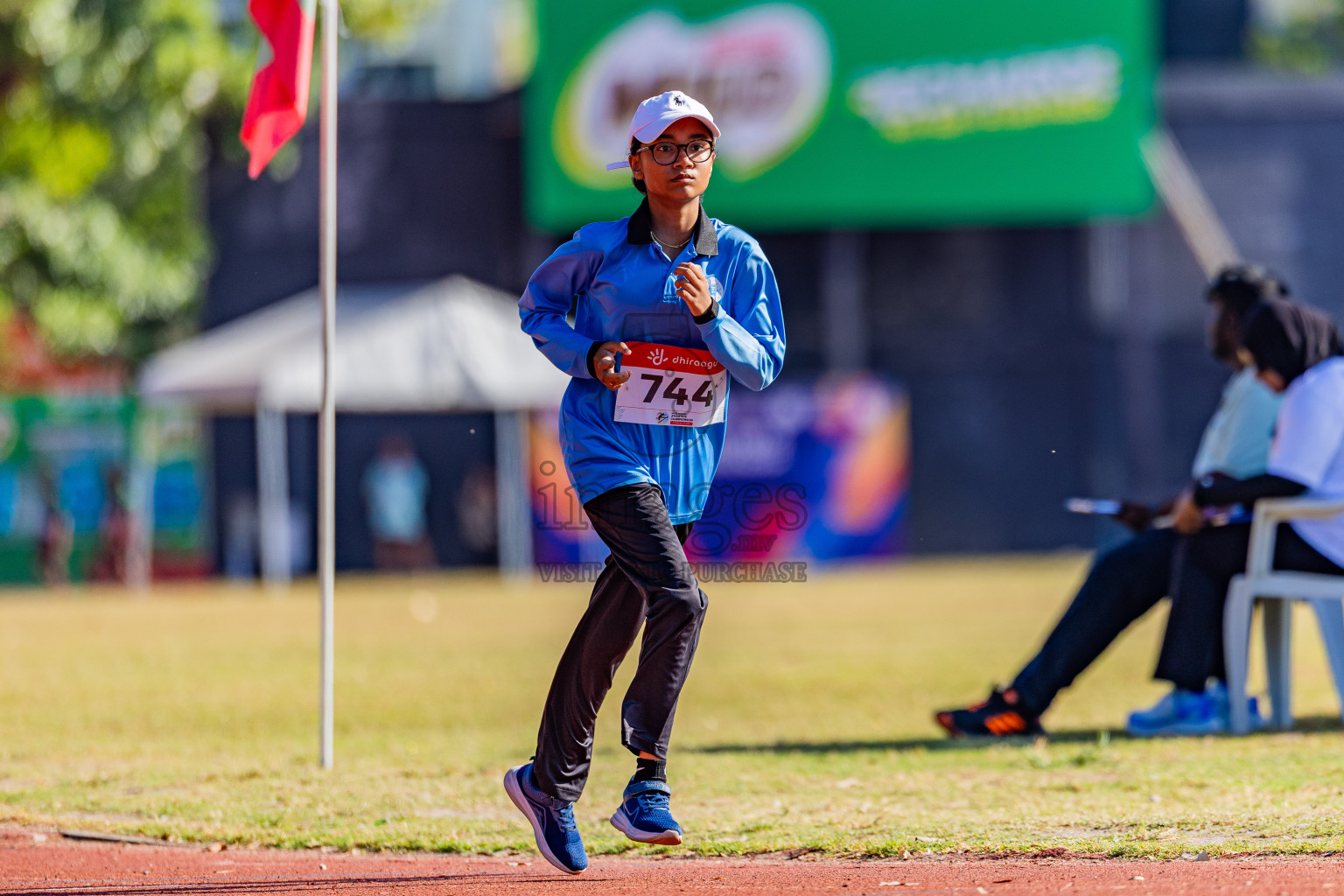 Day 1 of Inter-school Athletics Championship 2025 held in Ekuveni Synthetic Track, Male', Maldives on Monday, 06th October 2025. Photos by: Areef Adam  / Images.mv