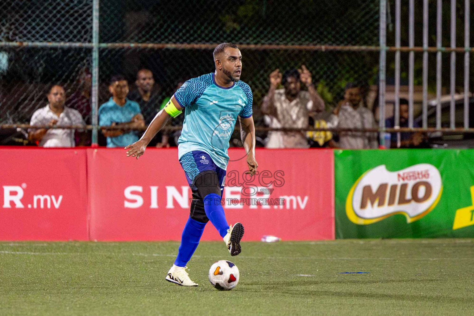 TEAM DJA VS TOURISM CLUB in Club Maldives Classic 2024 held in Rehendi Futsal Ground, Hulhumale', Maldives on Friday, 6th September 2024. 
Photos: Hassan Simah / images.mv