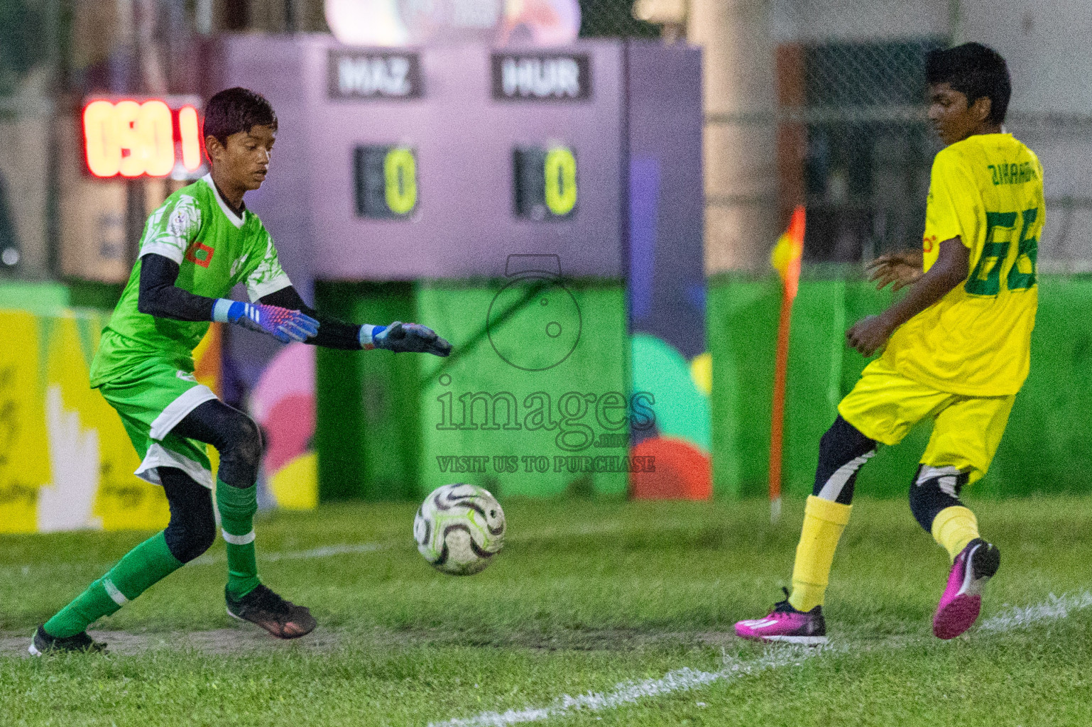 Maziya vs Hurriya (U14) in Day 4 of Dhivehi Youth League 2024 held at Henveiru Stadium on Thursday, 28th November 2024. Photos: Shuu Abdul Sattar/ Images.mv