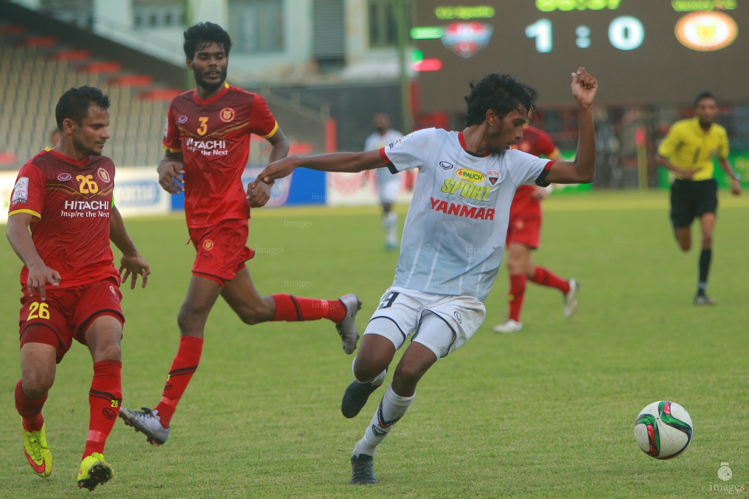 TC Sports Club vs Victory Sports Club in the second round of Ooredoo Dhivehi Premiere League. Wednesday,  20 July 2016. (Images.mv Photo: Abdulla Abeedh)