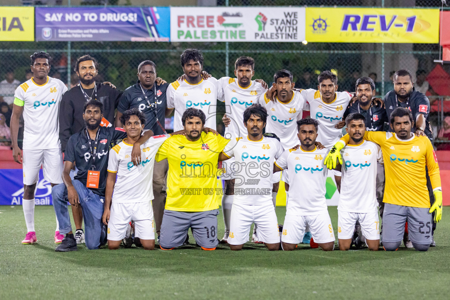 M Maduvvari vs M Raiymandhoo in Day 22 of Golden Futsal Challenge 2024 was held on Monday , 5th February 2024 in Hulhumale', Maldives Photos: Nausham Waheed / images.mv