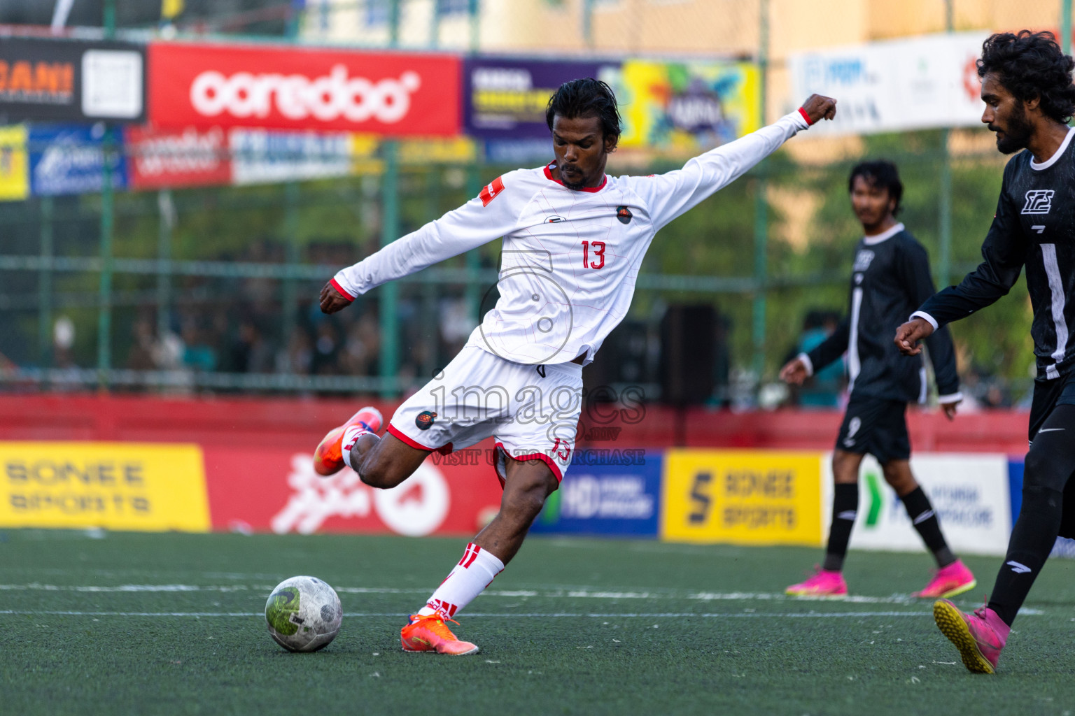 F Feeali VS F Dharanboodhoo in Day 13 of Golden Futsal Challenge 2024 was held on Saturday, 27th January 2024, in Hulhumale', Maldives Photos: Nausham Waheed / images.mv