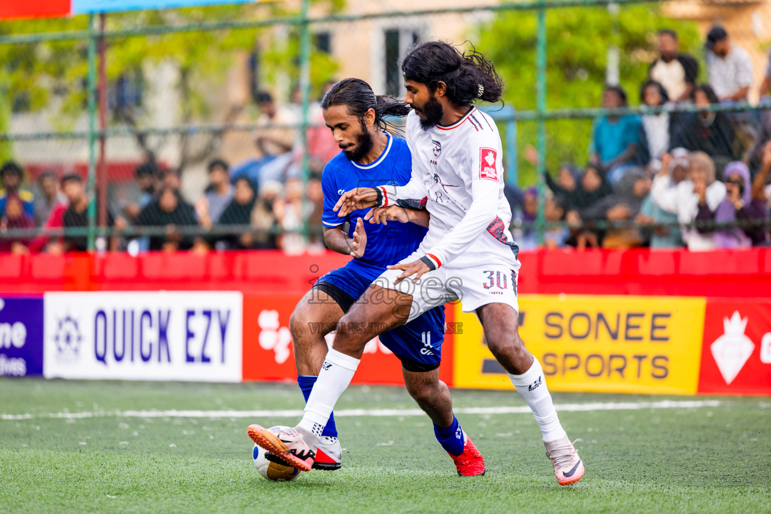 R Meedhoo VS R Inguraidhoo in Day 6 of Golden Futsal Challenge 2025 on Friday, 6th January 2025, in Hulhumale', Maldives Photos: Nausham Waheed / images.mv