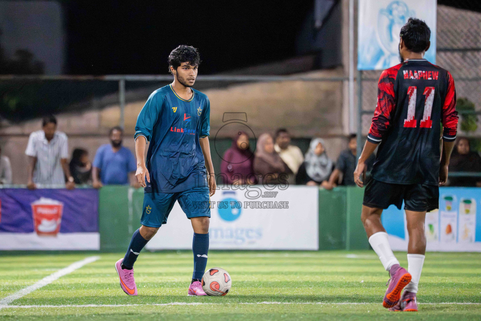 G Star SC VS BGSC in Day 1 - Fonadhoo Youth Futsal Challenge 2025 was held in Fonadhoo Futsal Stadium, L. Fonadhoo, Maldives on Sunday, 26th October 2025 Photos: Arif Rasheed / images.mv