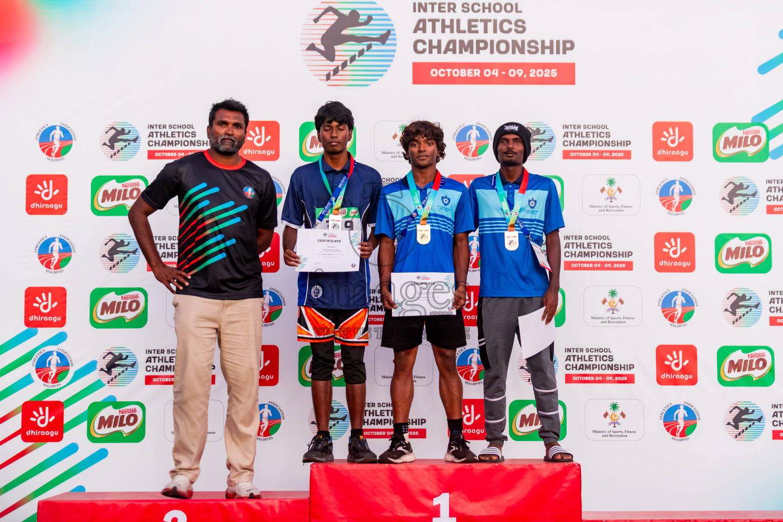 Day 2 of Inter-school Athletics Championship 2025 held in Ekuveni Synthetic Track, Male', Maldives on Tuesday, 07th October 2025. Photos by: Riza / Images.mv