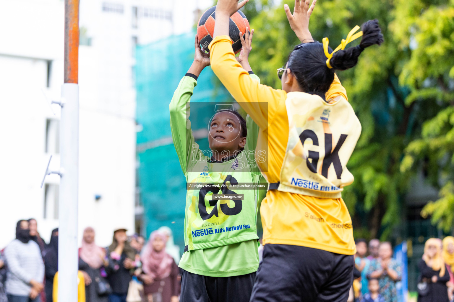 Day 2 of Nestle' Kids Netball Fiesta 2023 held in Henveyru Stadium, Male', Maldives on Thursday, 1st December 2023. Photos by Nausham Waheed / Images.mv