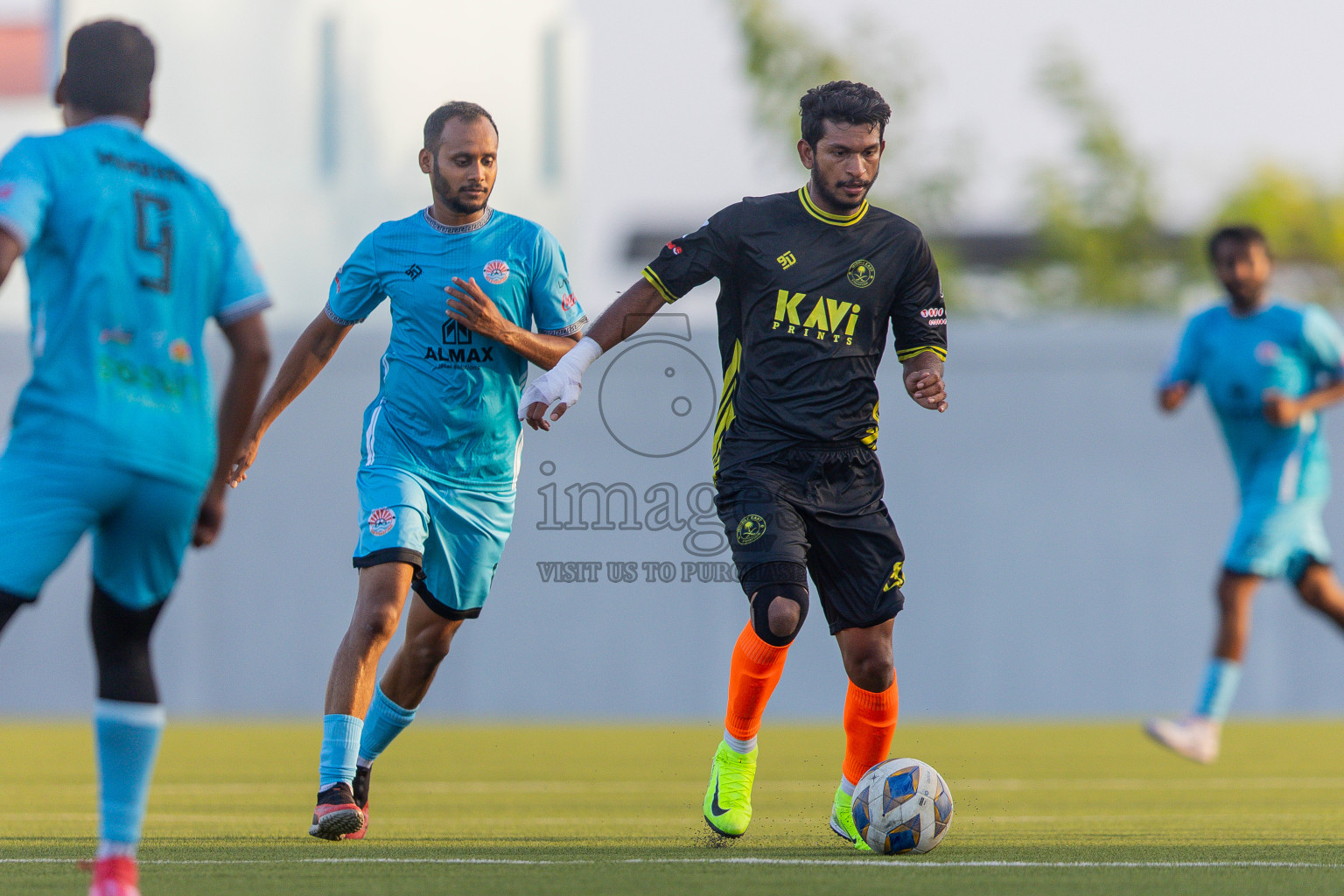 Irumathi FC VS Middle East in Day 5 of Eydhafushi Cup 2025 held in Eydhafushi Football Stadium at B. Eydhafushi, Maldives on Tuesday, 9th September 2025. Photos: Arif Rasheed / images.mv