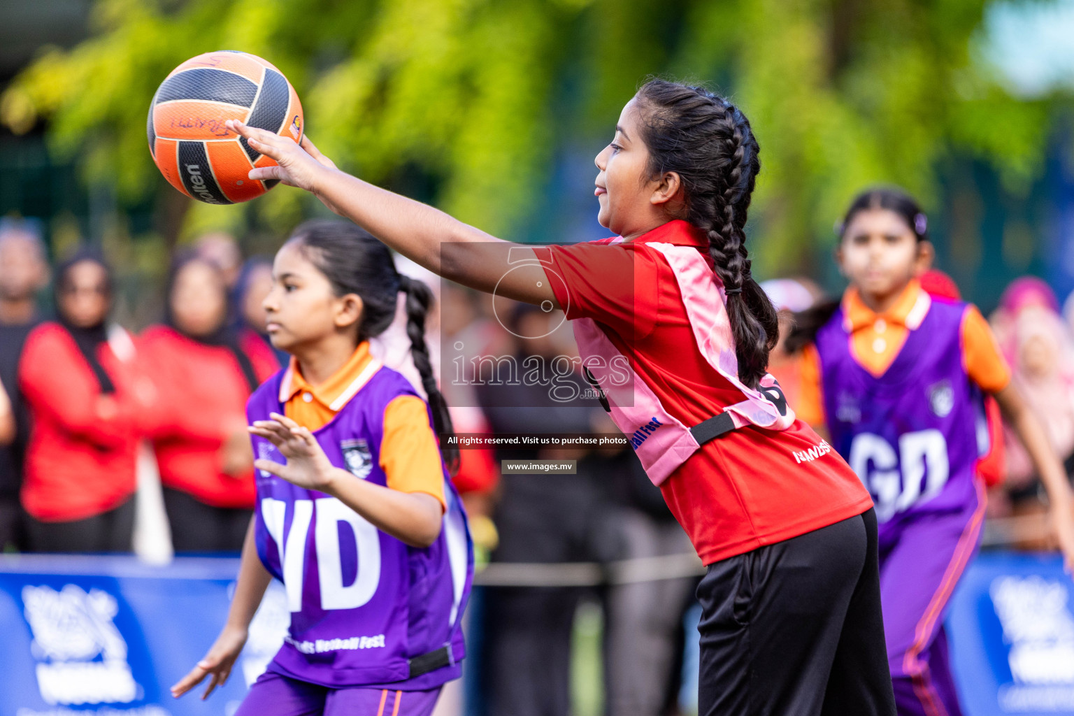 Day 2 of Nestle' Kids Netball Fiesta 2023 held in Henveyru Stadium, Male', Maldives on Thursday, 1st December 2023. Photos by Nausham Waheed / Images.mv