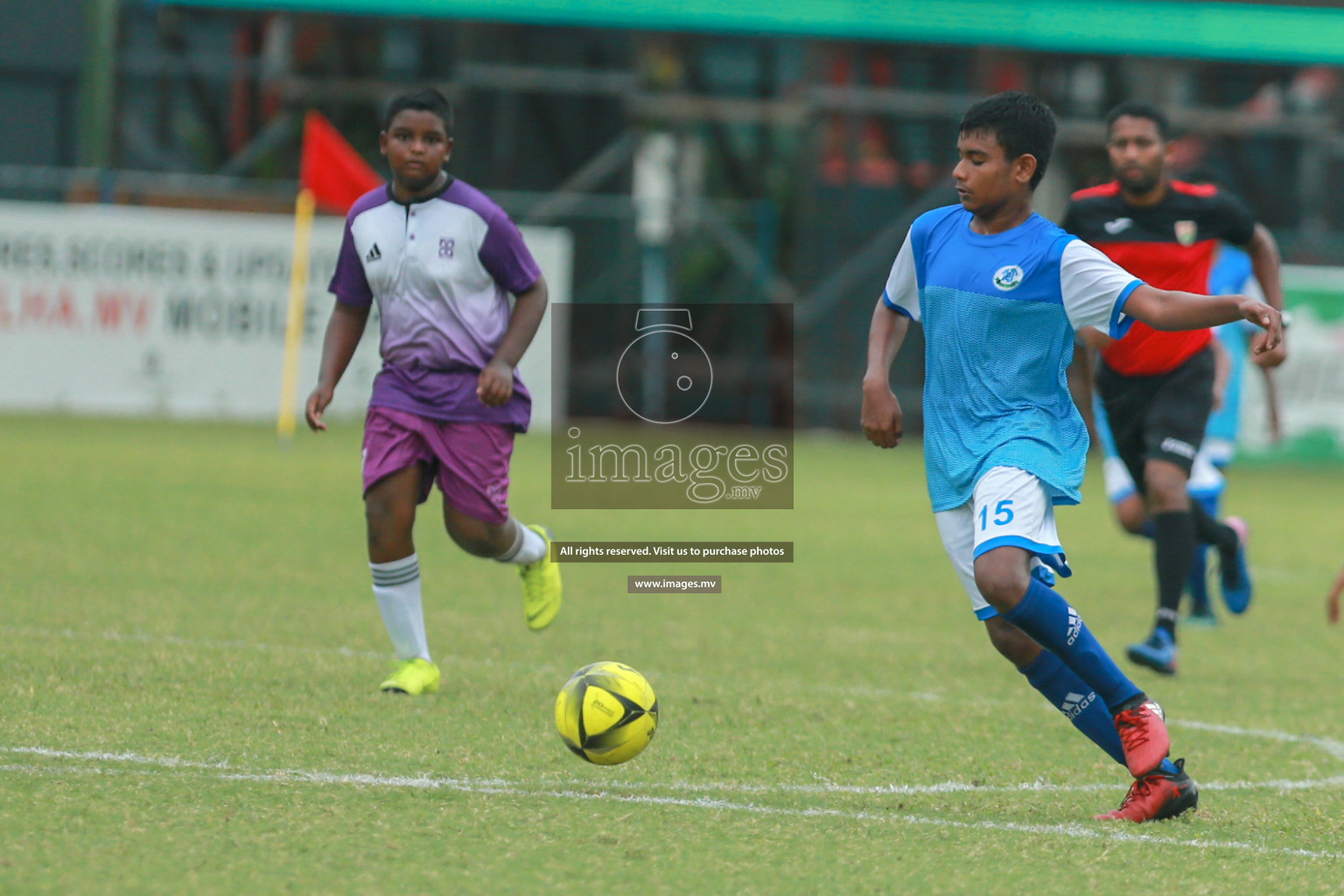 Hiriya School vs LH.EDU.CENTRE in MAMEN Inter School Football Tournament 2019 (U13) in Male, Maldives on 19th April 2019 Photos: Hassan Simah/images.mv