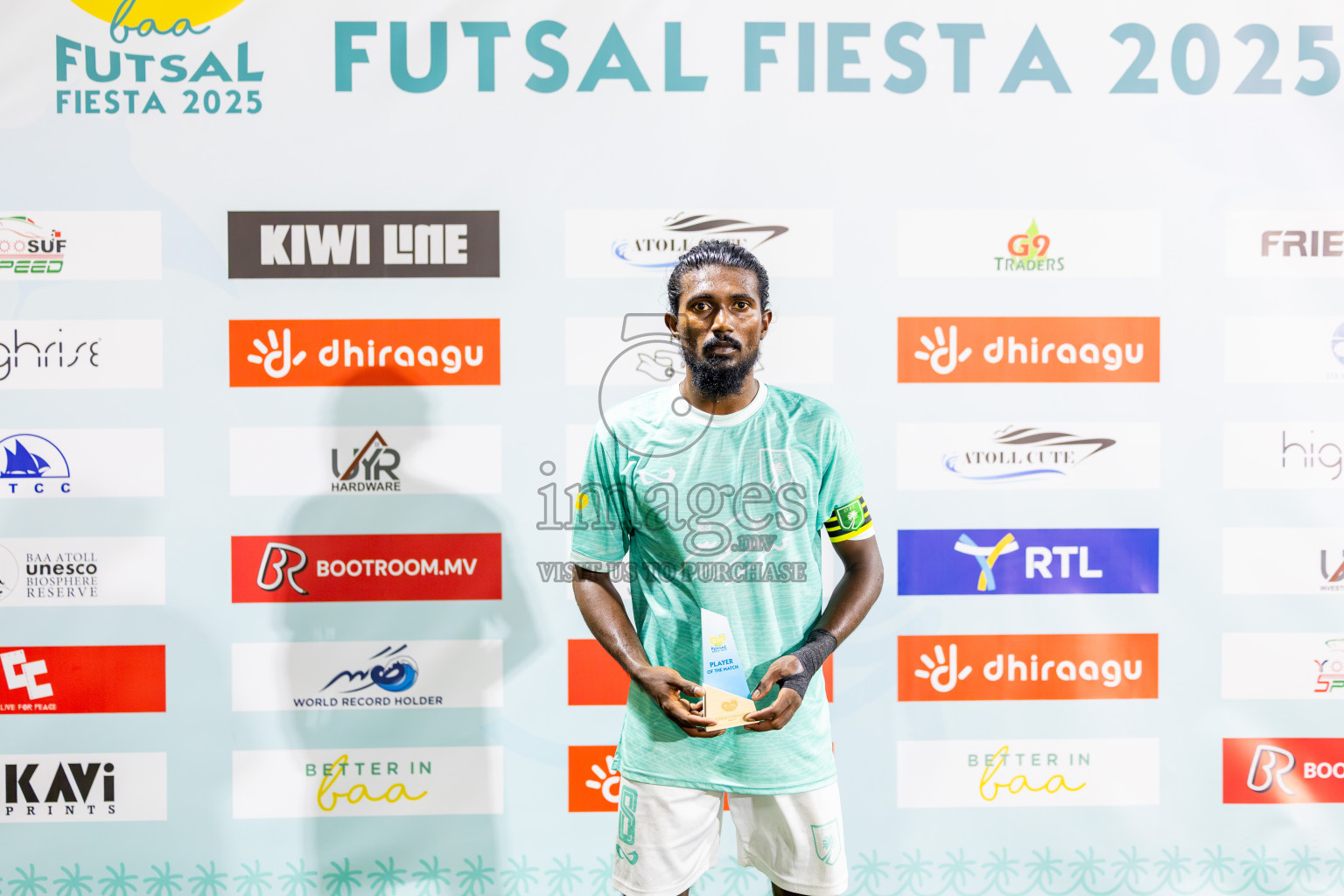 Dhonfan vs Kihaadhoo in Day 6 of Better in Baa Futsal Fiesta 2025 Men's division held in B. Eydhafushi, Maldives on Monday, 10th November 2025. Photos: Nausham Waheed / images.mv