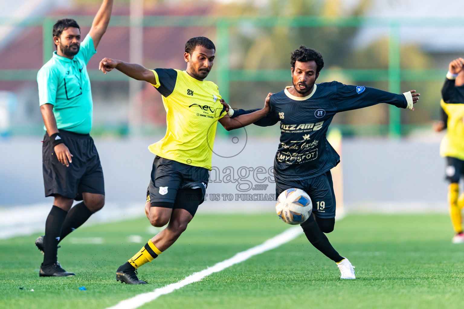 Kanmathi Juniors vs JT Sports from Manadhoo Council Cup 2024 in N Manadhoo Maldives on Wednesday, 21st February 2023. Photos: Nausham Waheed / images.mv