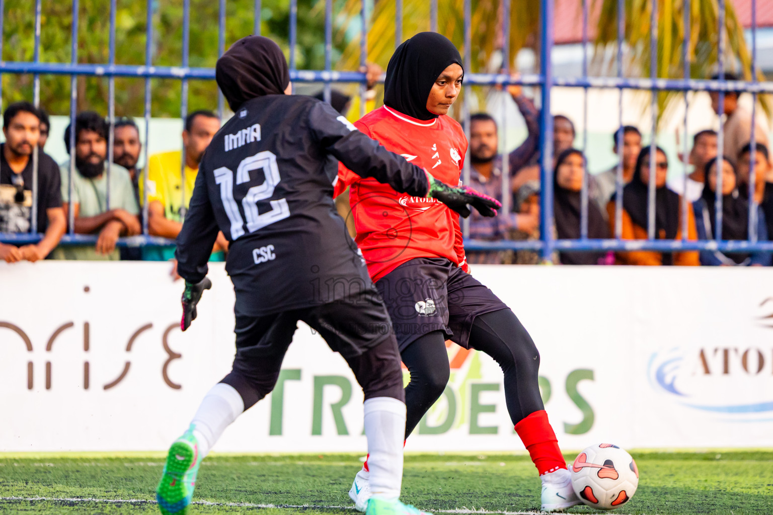Kihaadhoo vs Goidhoo in Day 1 of Better in Baa Futsal Fiesta 2025 Woman's division held in B. Eydhafushi, Maldives on Wednesday, 5th November 2025. Photos: Nausham Waheed / images.mv