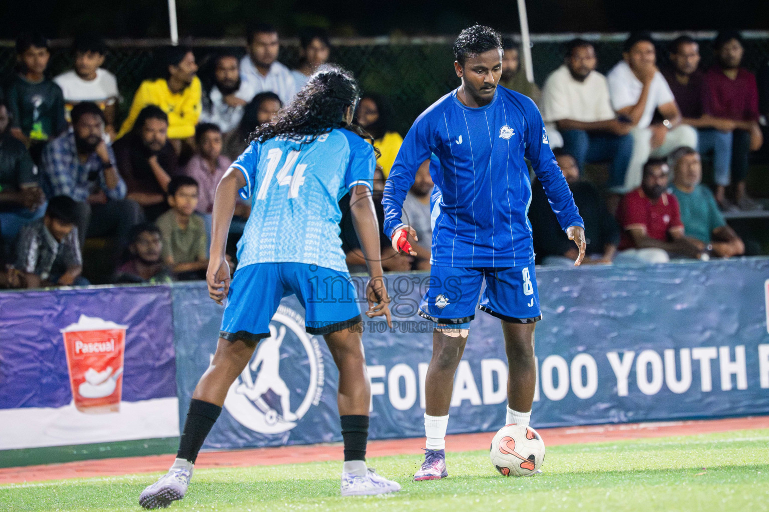 Foemathi VS Laamu Blues in Day 3 - Fonadhoo Youth Futsal Challenge 2025 held in Fonadhoo Futsal Stadium, L. Fonadhoo, Maldives on Tuesdat, 28th October 2025 Photos: Arif Rasheed / images.mv
