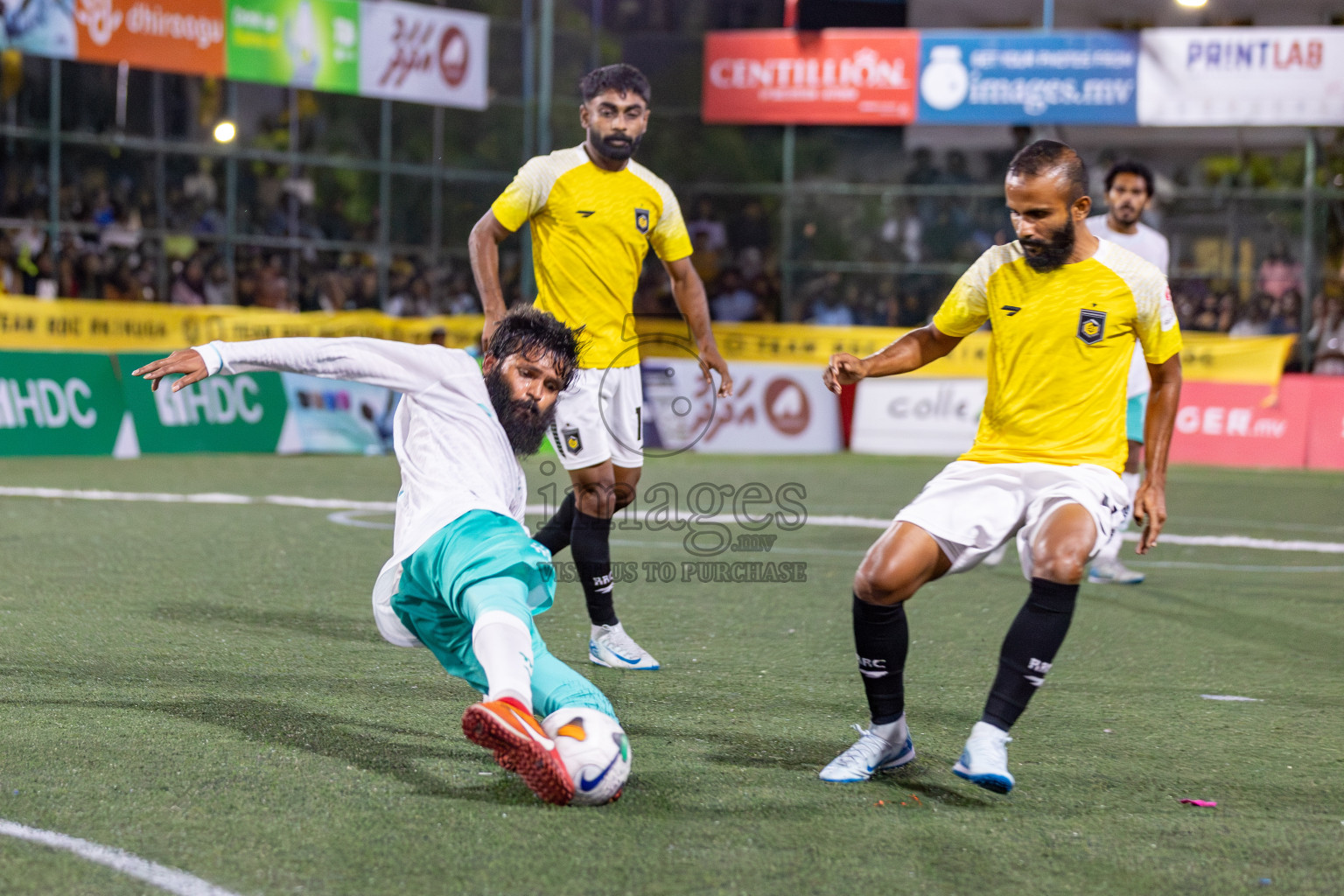 RRC vs MPL in the Semi Finals of Club Maldives Cup 2024 held in Rehendi Futsal Ground, Hulhumale', Maldives on Monday, 14th October 2024. Photos: Hassan Simah / images.mv