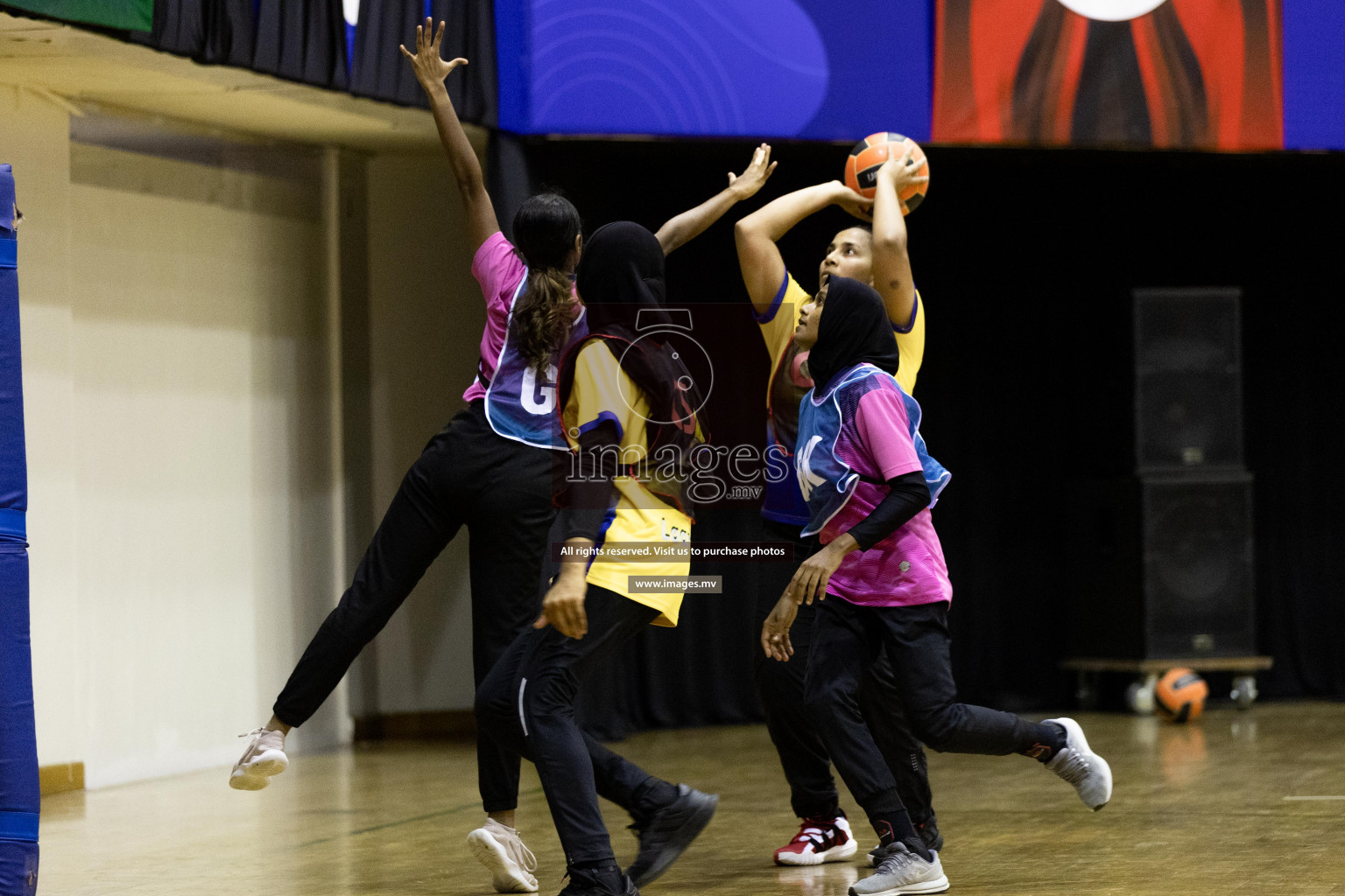 Sports Club Shinning Star vs Kulhudhuffushi in the Milo National Netball Tournament 2022 on 19 July 2022, held in Social Center, Male', Maldives. Photographer: Shuu / Images.mv