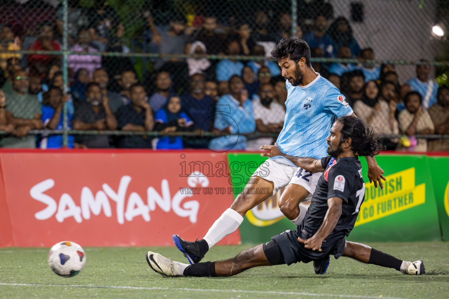 STELCO vs MACL in Quarter Finals of Club Maldives Cup 2024 held in Rehendi Futsal Ground, Hulhumale', Maldives on Wednesday, 9th October 2024. Photos: Ismail Thoriq / images.mv