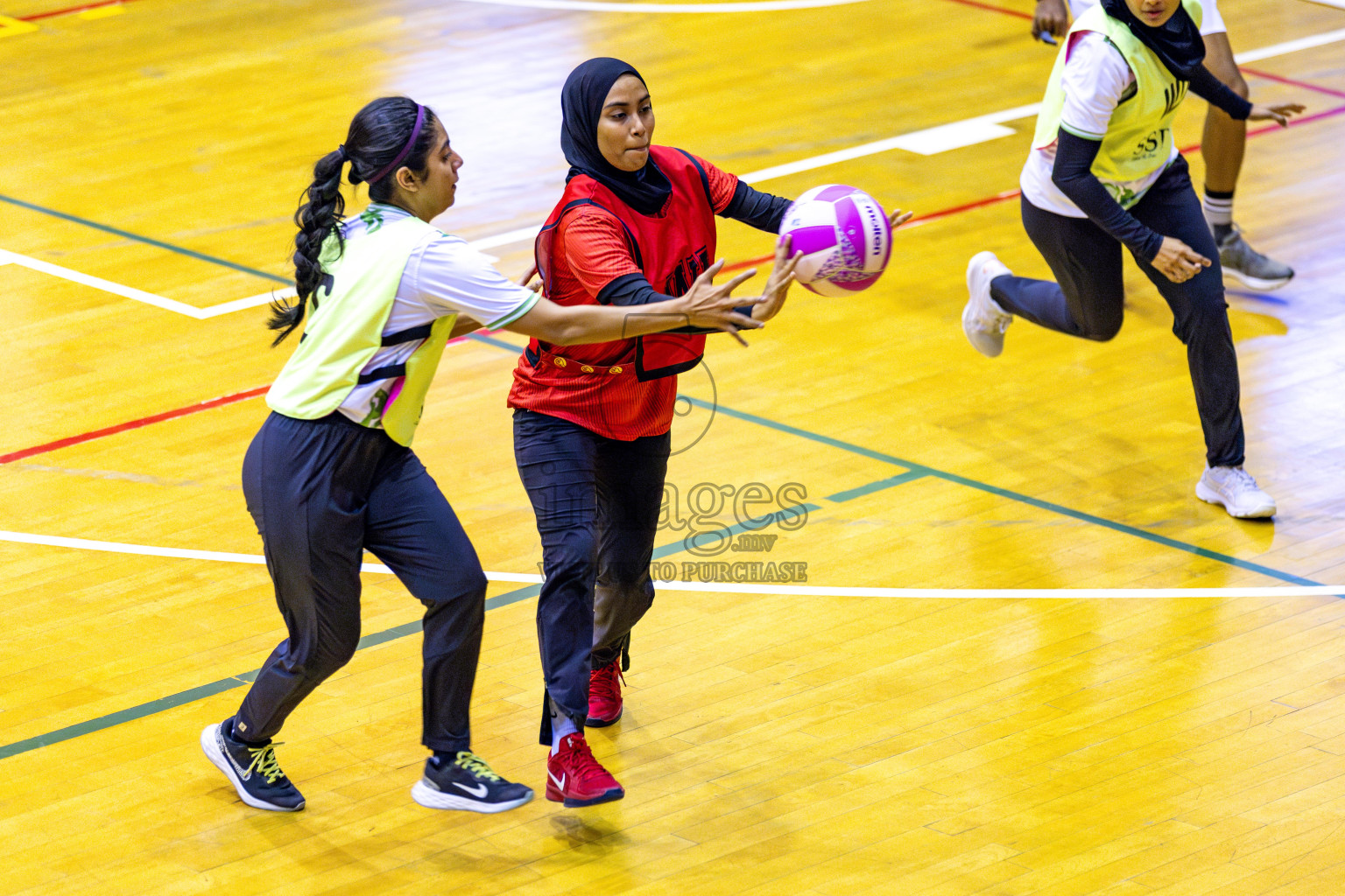 Club Matrix vs Club Green Streets in Division 1 of National Netball Tournament 2025 held in Ekuveni Netball Court at Male', Maldives on Saturday, 24th May 2025. Photos: Hassan Simah / images.mv