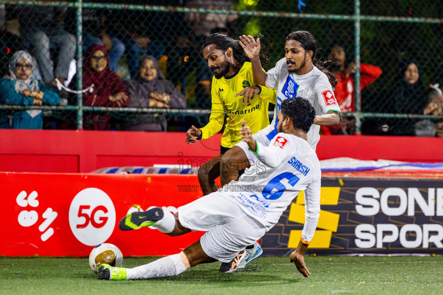 Gdh Gadhdhoo vs S Hithadhoo in zone round Day 30 of Golden Futsal Challenge 2025 was held on Monday , 3rd February 2025, in Hulhumale', Maldives. Photos: Nausham Waheed / images.mv