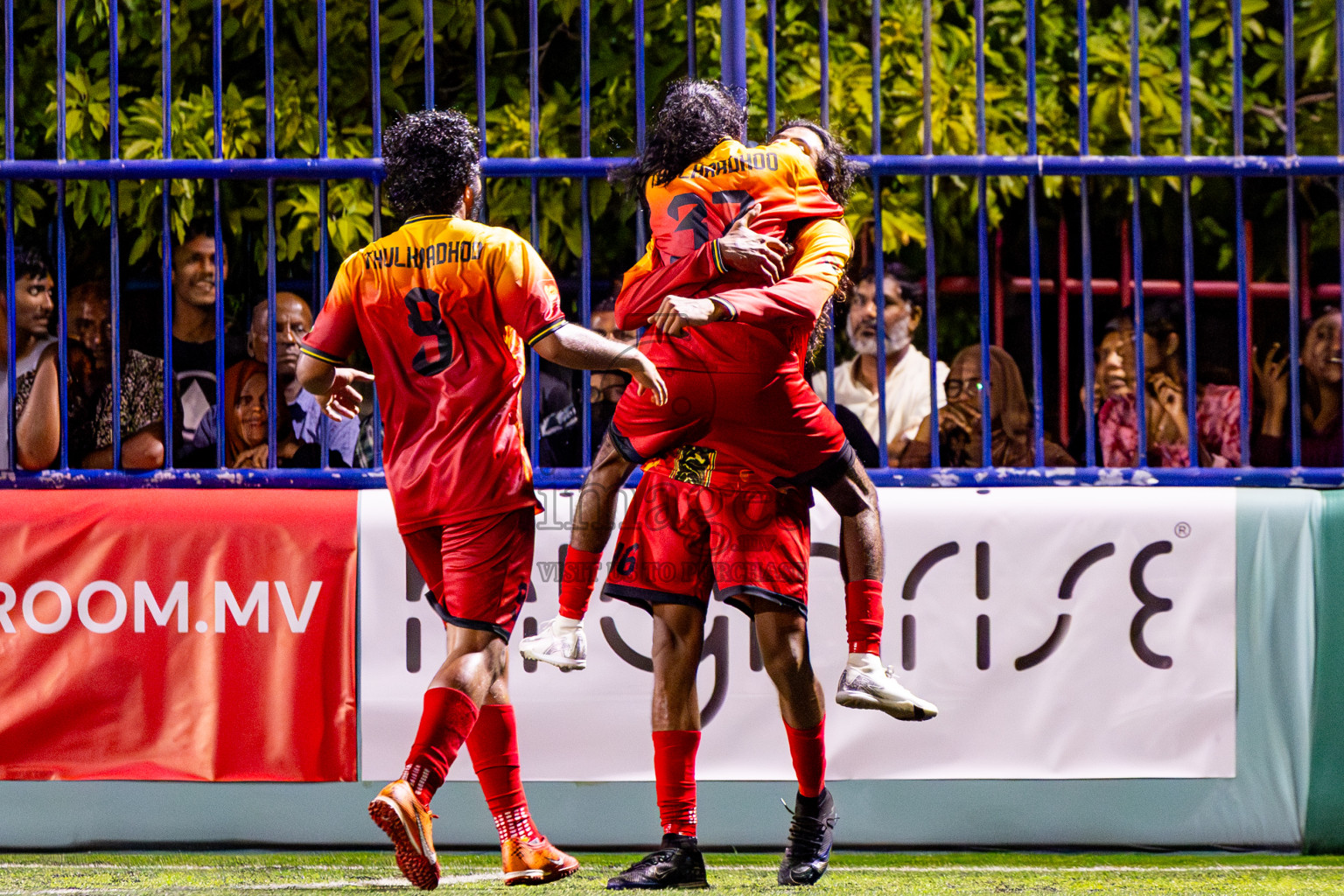 Dharavandhoo vs Thulhaadhoo in Day 3 of Better in Baa Futsal Fiesta 2025 Men's division held in B. Eydhafushi, Maldives on Friday, 7th November 2025. Photos: Nausham Waheed / images.mv