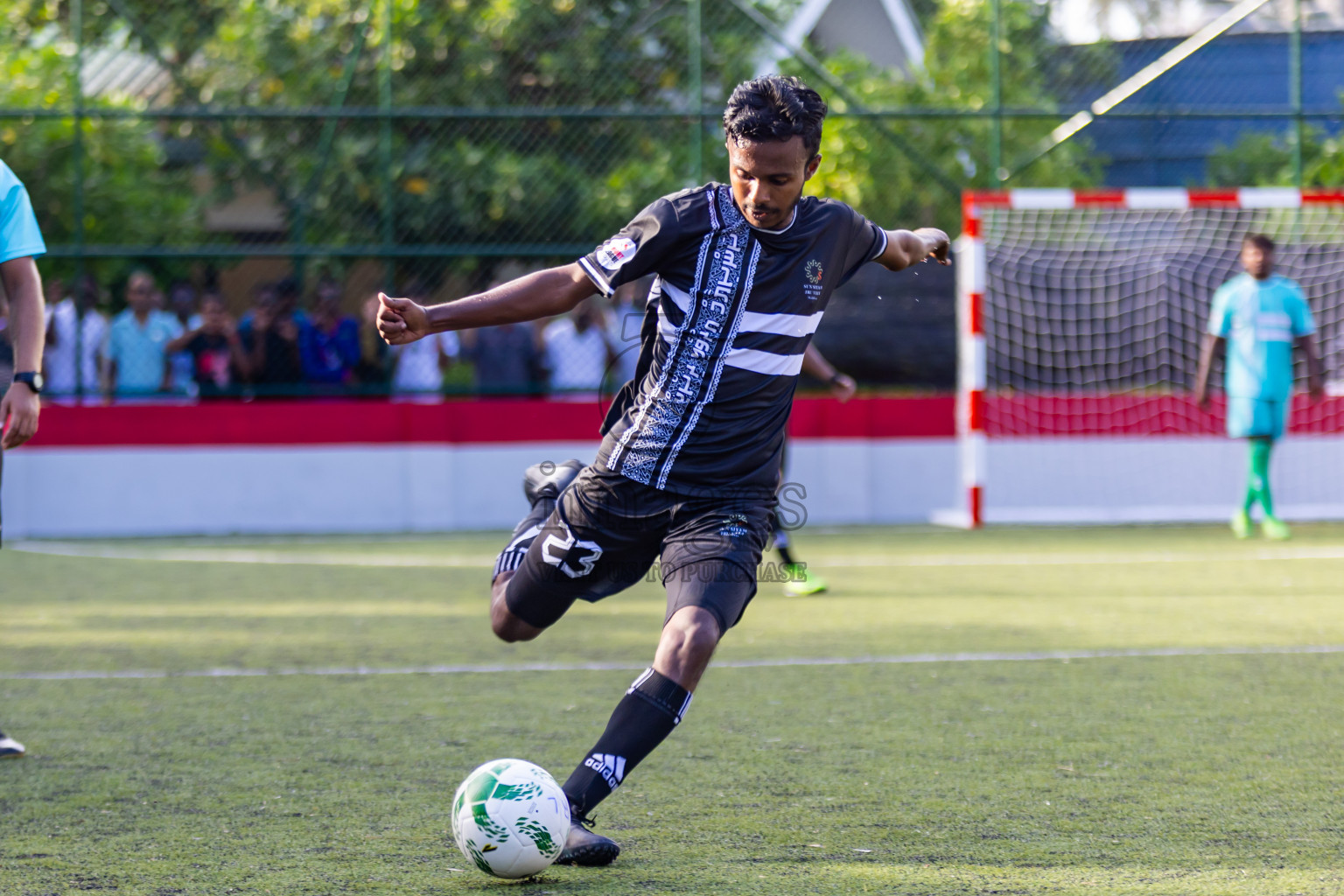 ST Regis vs Iruveli in Day 6 of Resort League 2025 (Dhaalu Zone) was held on Tuesday, 20th May 2025 in Niyama Private island, Dhaalu Atoll, Maldives. Photos: Nausham Waheed / images.mv