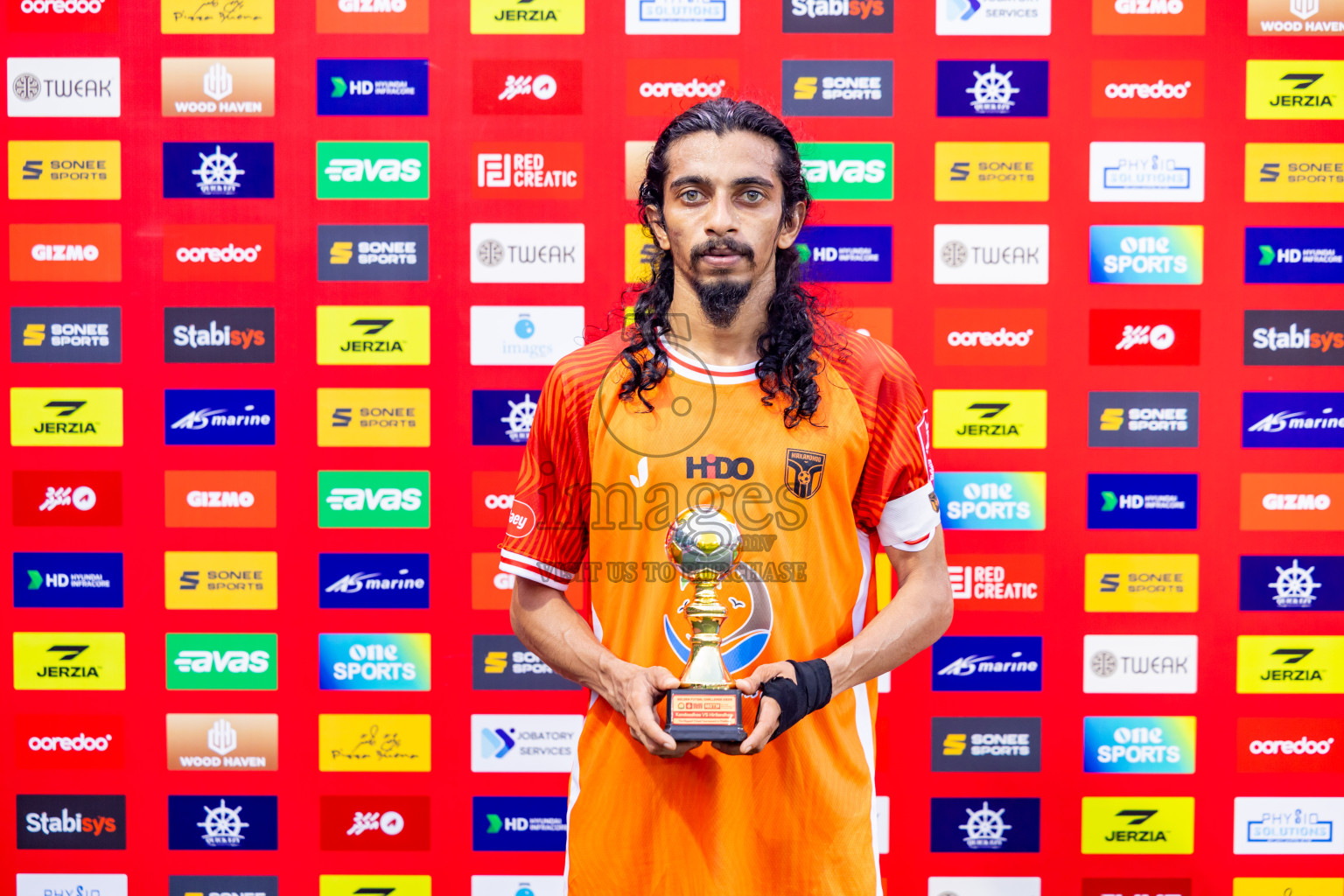 Th Kandoodhoo vs Th Hirilandhoo in Day 14 of Golden Futsal Challenge 2025 was held on Saturday, 18th January 2025, in Hulhumale', Maldives. Photos: Nausham Waheed / images.mv
