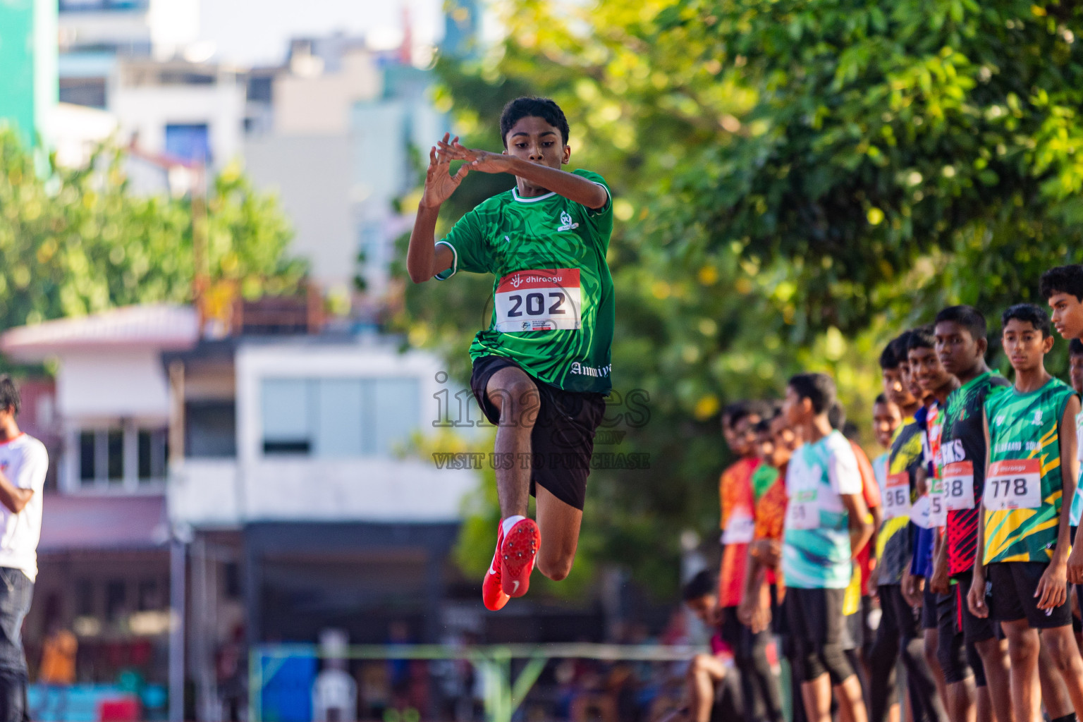 Day 3 of Inter-school Athletics Championship 2025 held in Ekuveni Synthetic Track, Male', Maldives on Wednesday, 08th October 2025. Photos by: Areef Adam / Images.mv