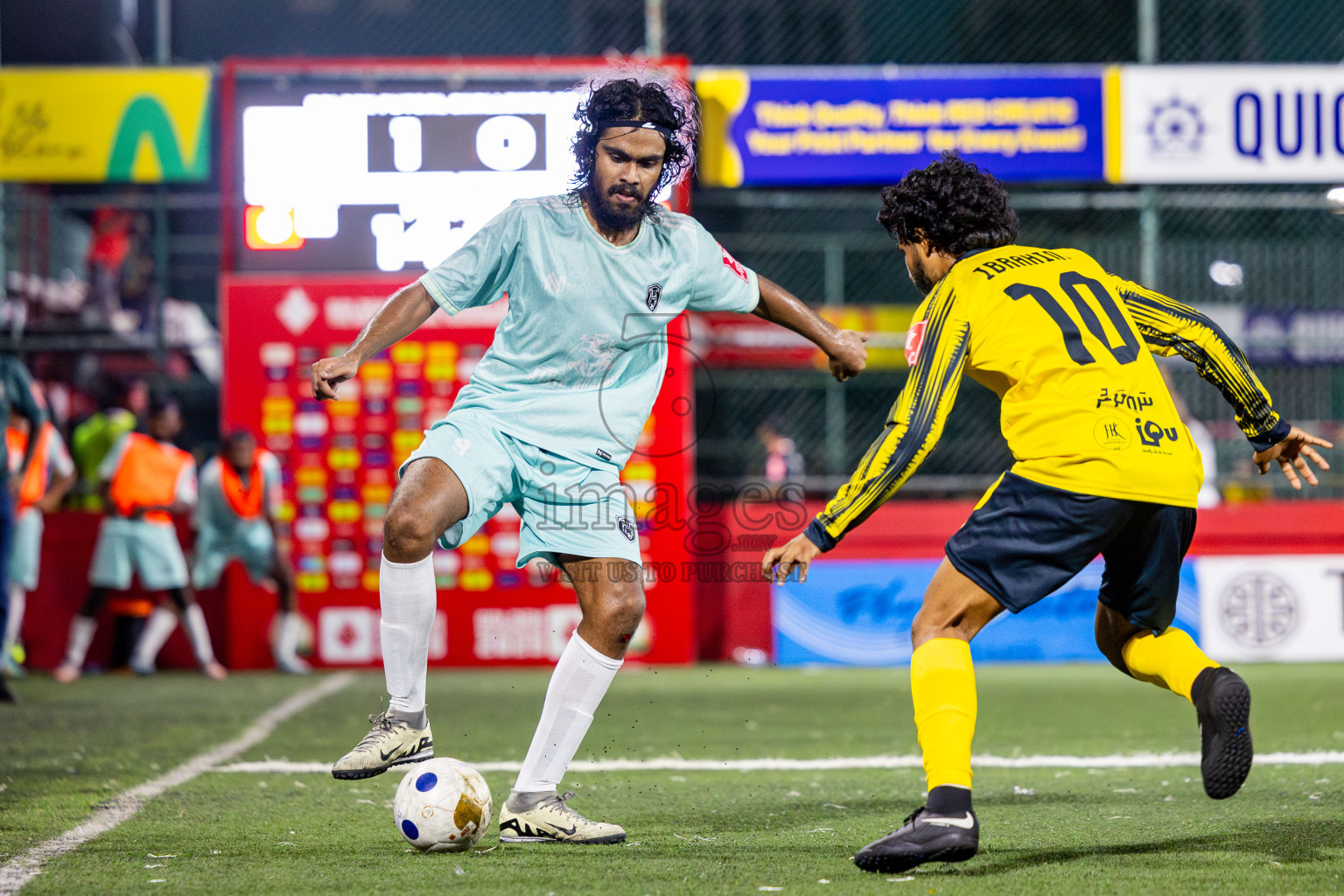 Lh Hinnavaru vs Lh Naifaru in Day 15 of Golden Futsal Challenge 2025 was held on Sunday, 19th January 2025, in Hulhumale', Maldives. Photos: Nausham Waheed / images.mv