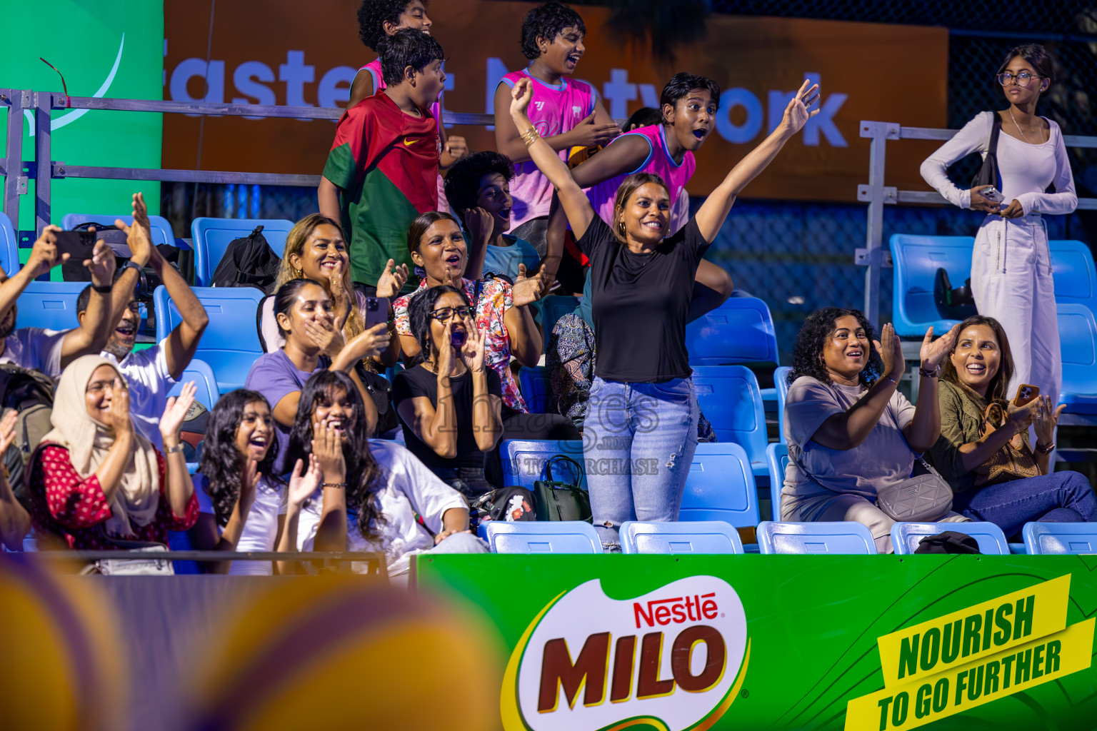 Day 3 of MILO Ramadan 3x3 Challenge 2024 was held in Ekuveni Outdoor Basketball Court at Male', Maldives on Thursday, 14th March 2024.
Photos: Ismail Thoriq / images.mv