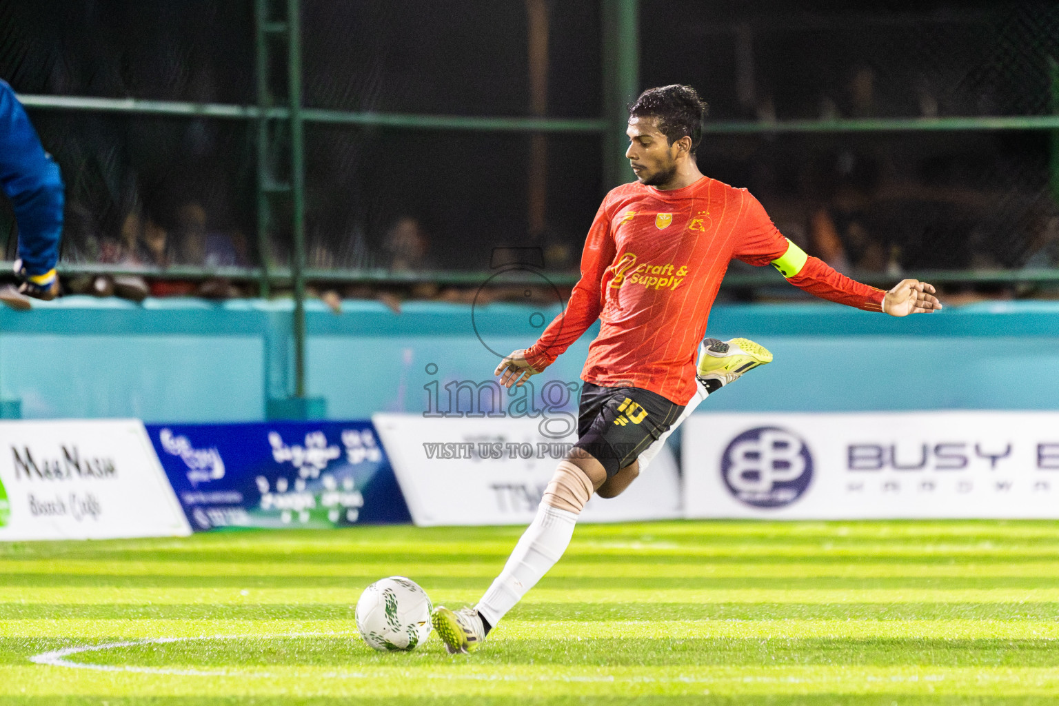 J Kovi Goani vs Fools SC in Day 2 of Laamehi Dhiggaru Ekuveri Futsal Challenge 2025 was held on Friday, 25th July 2025, at Dhiggaru Futsal Ground, Dhiggaru, Maldives Photos: Areef Adam / images.mv