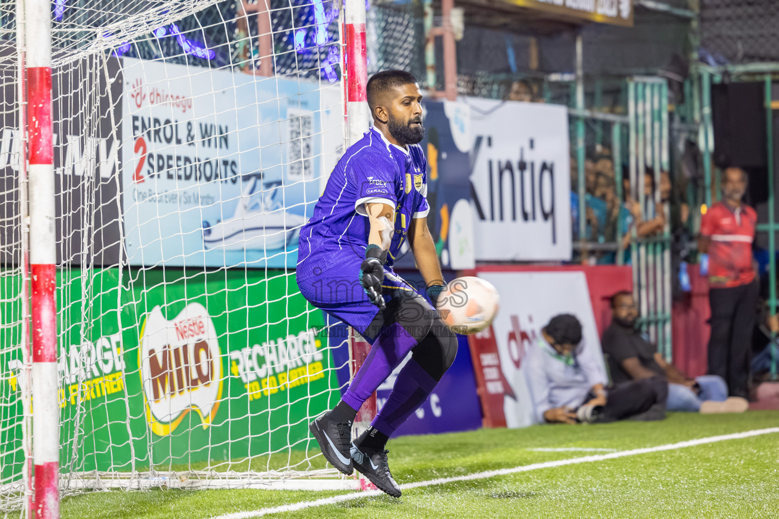 STO RC vs Club WAMCO in Day 14 of Club Maldives Cup 2025 was held in Rehendhi Futsal Ground, Hulhumale', Maldives on Tuesday, 14th October 2025. Photos: Mohamed Mahfooz Moosa / images.mv