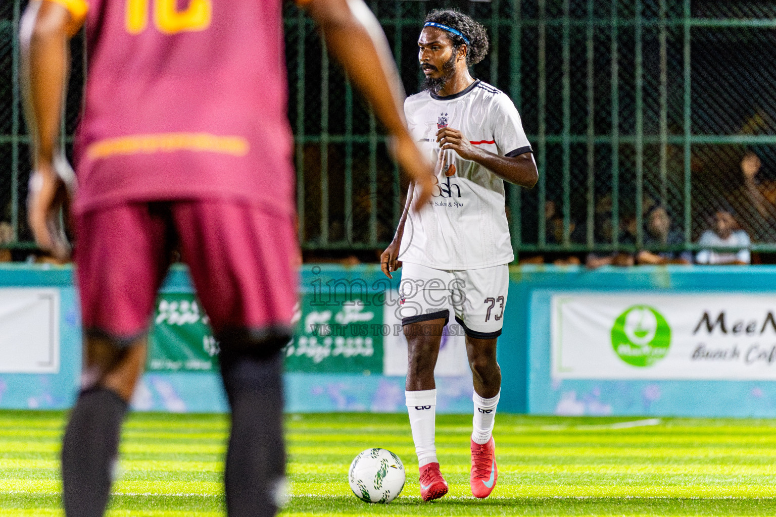 Ifhaams vs Comienzo fc in Semi Finals of Laamehi Dhiggaru Ekuveri Futsal Challenge 2025 was held on Sunday, 27th July 2025, at Dhiggaru Futsal Ground, Dhiggaru, Maldives Photos: Nausham Waheed  / images.mv