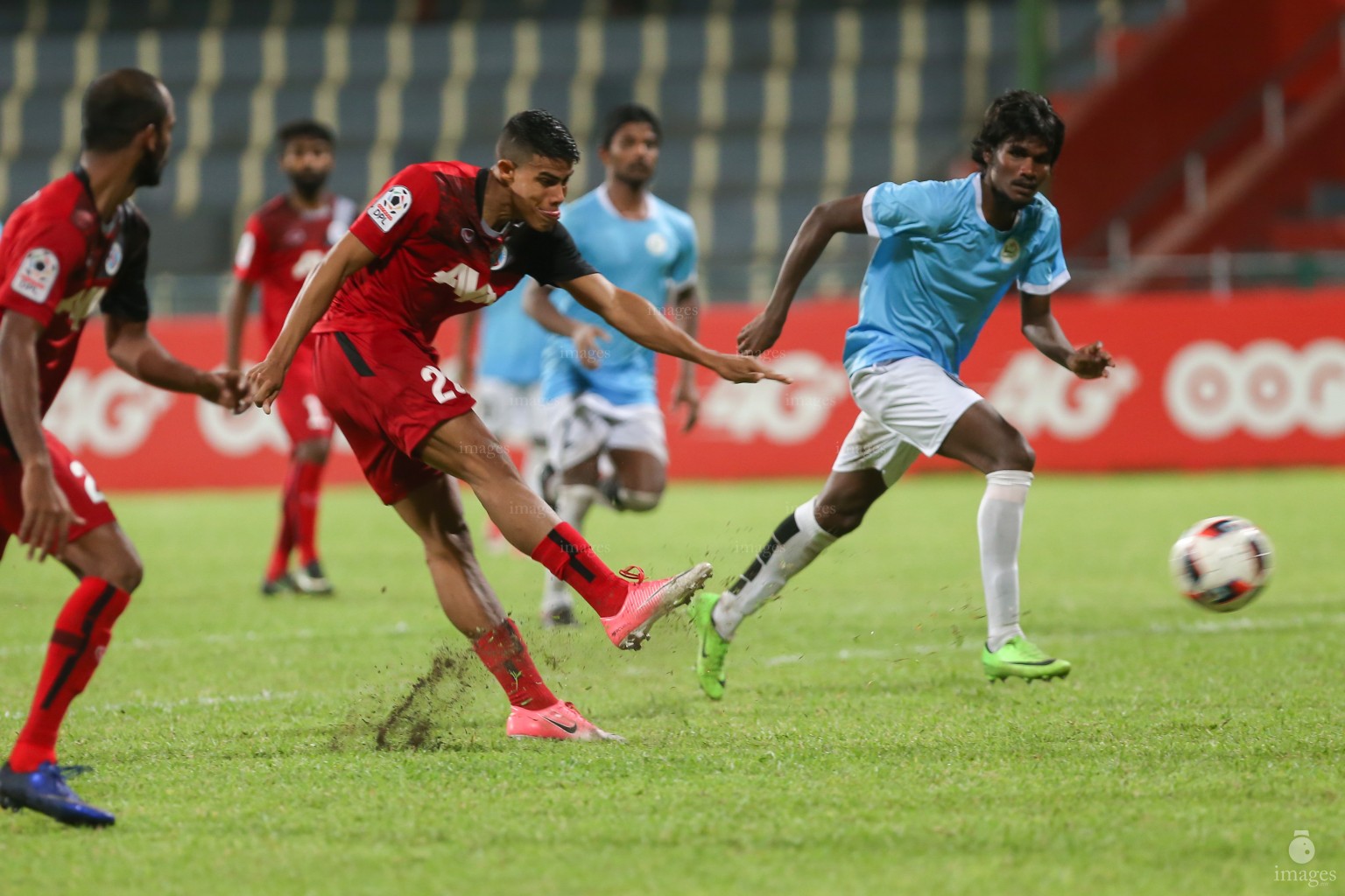 Ooredoo Dhivehi Premier League 2017, Milandhoo FC vs Thinadhoo FT 17th September 2017, Male , Maldives. Sunday (images.mv Photos /Abdulla Abeedh)