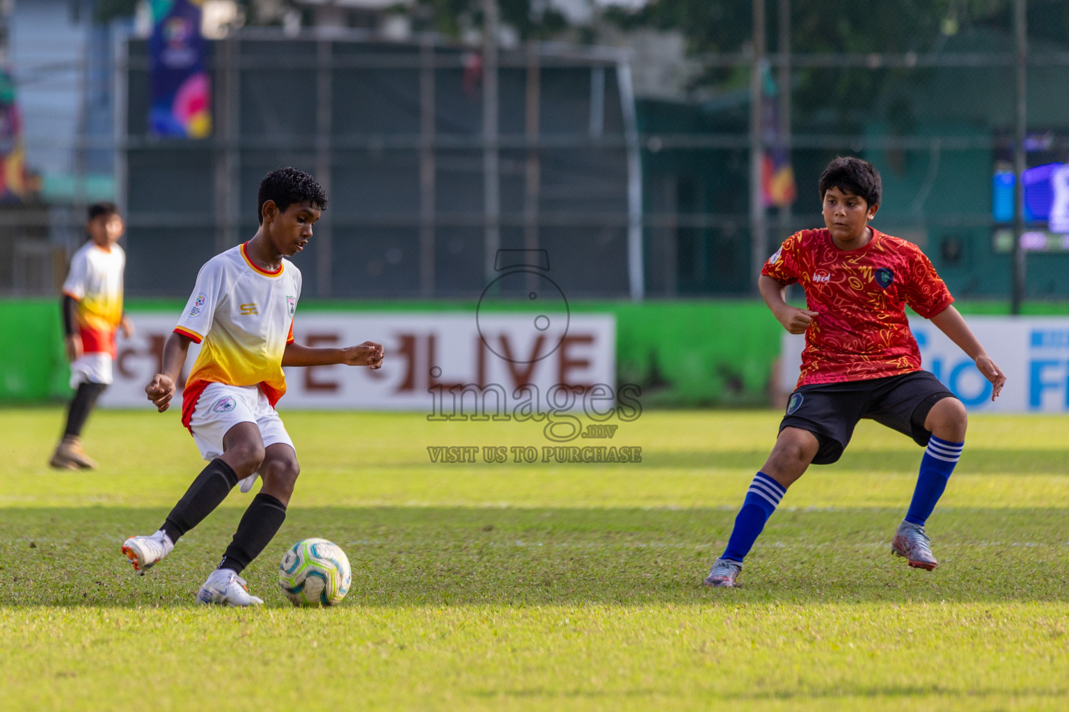 Club Eagles vs Super United Sports (U12) in Day 4 of Dhivehi Youth League 2024 held at Henveiru Stadium on Thursday, 28th November 2024. Photos: Shuu Abdul Sattar/ Images.mv