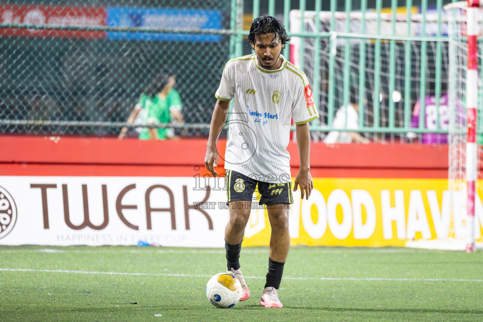R Rasgetheemu vs R Maduvvari in Day 14 of Golden Futsal Challenge 2025 was held on Saturday, 18th January 2025, in Hulhumale', Maldives. Photos: Ismail Thoriq / images.mv
