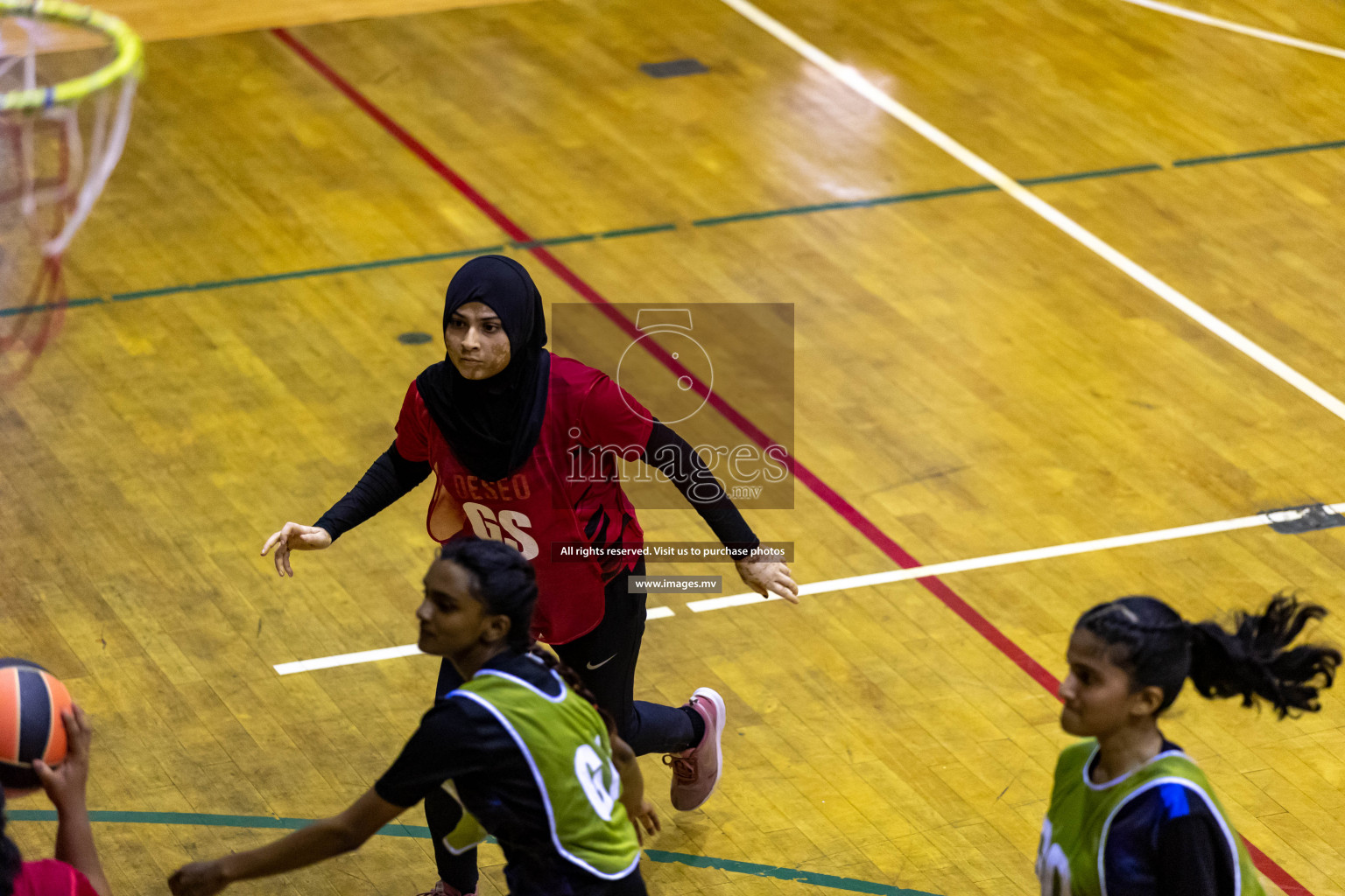 Lorenzo Sports Club vs Youth United Sports Club in the Milo National Netball Tournament 2022 on 20 July 2022, held in Social Center, Male', Maldives. Photographer: Hassan Simah / Images.mv